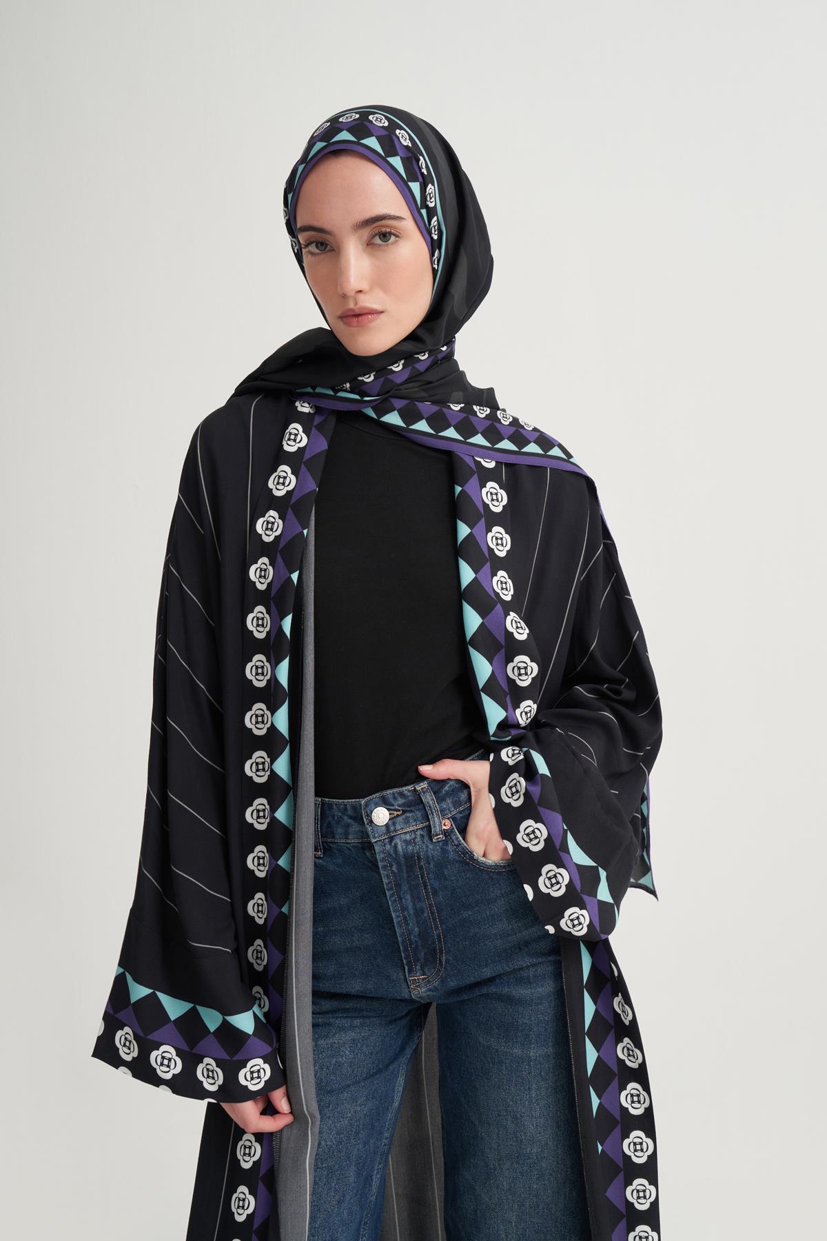 Manesa Monogram Floş Şal Siyah