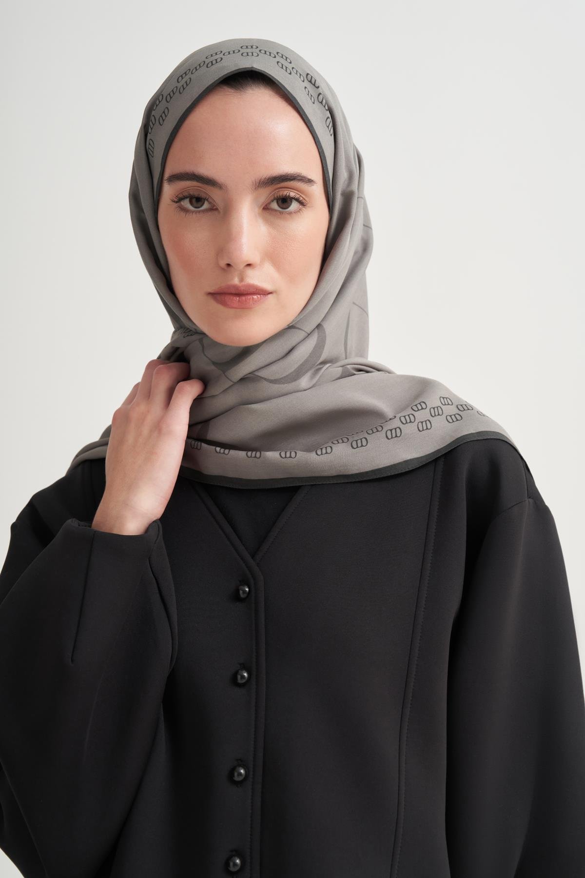 Elegance Monogram Floş Şal Gri