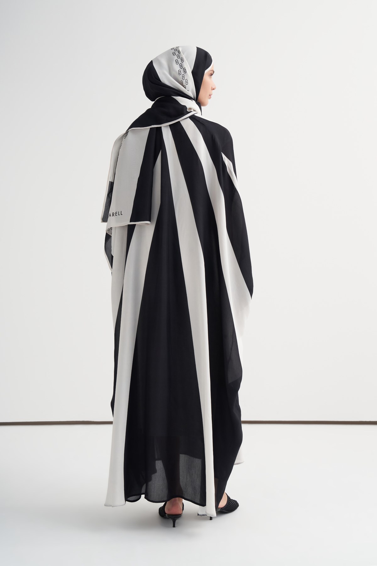 Monochrome Floş Kaftan Siyah