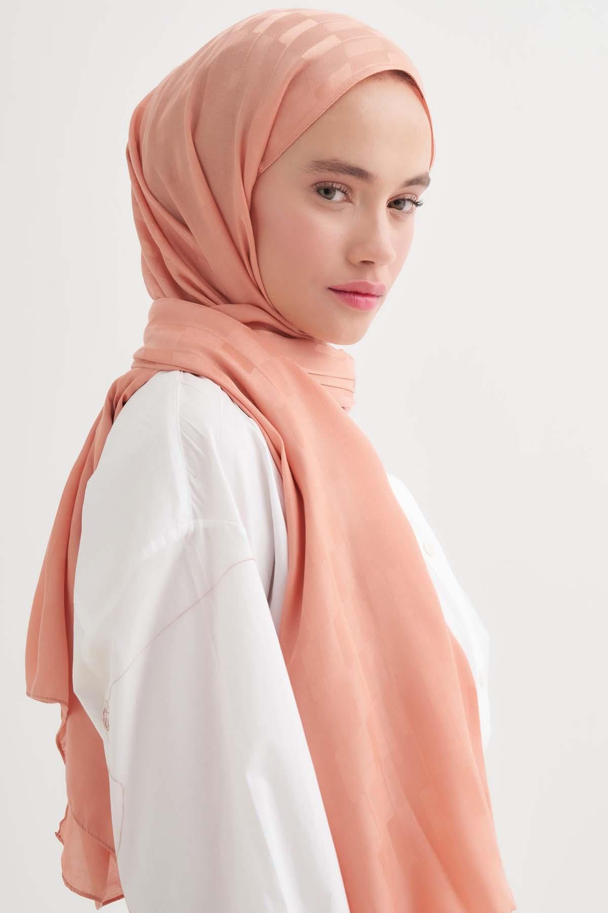 Küpçizgi Jakar İtalyan İpekli Şal Somon