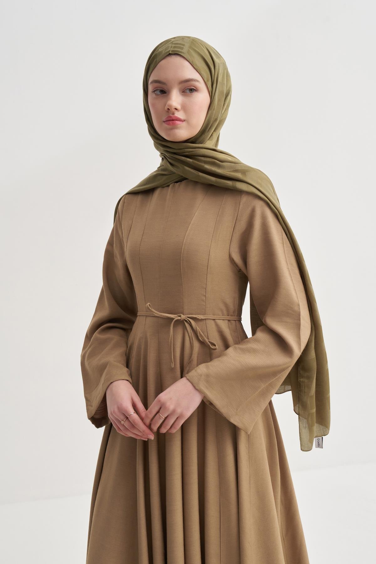 Yazı Desen Jakar İtalyan İpekli Şal Zeytin Yeşili