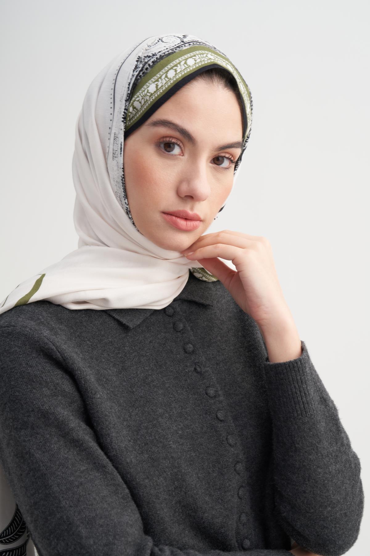 Elara İncira Viskon Şal Ekru