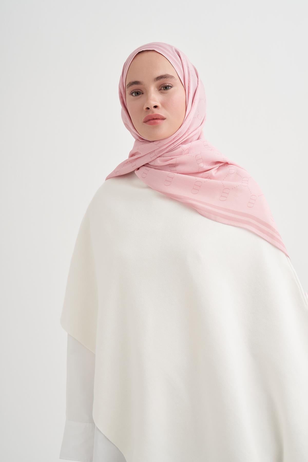 Grace Monogram Floş Şal Şeker Pembesi