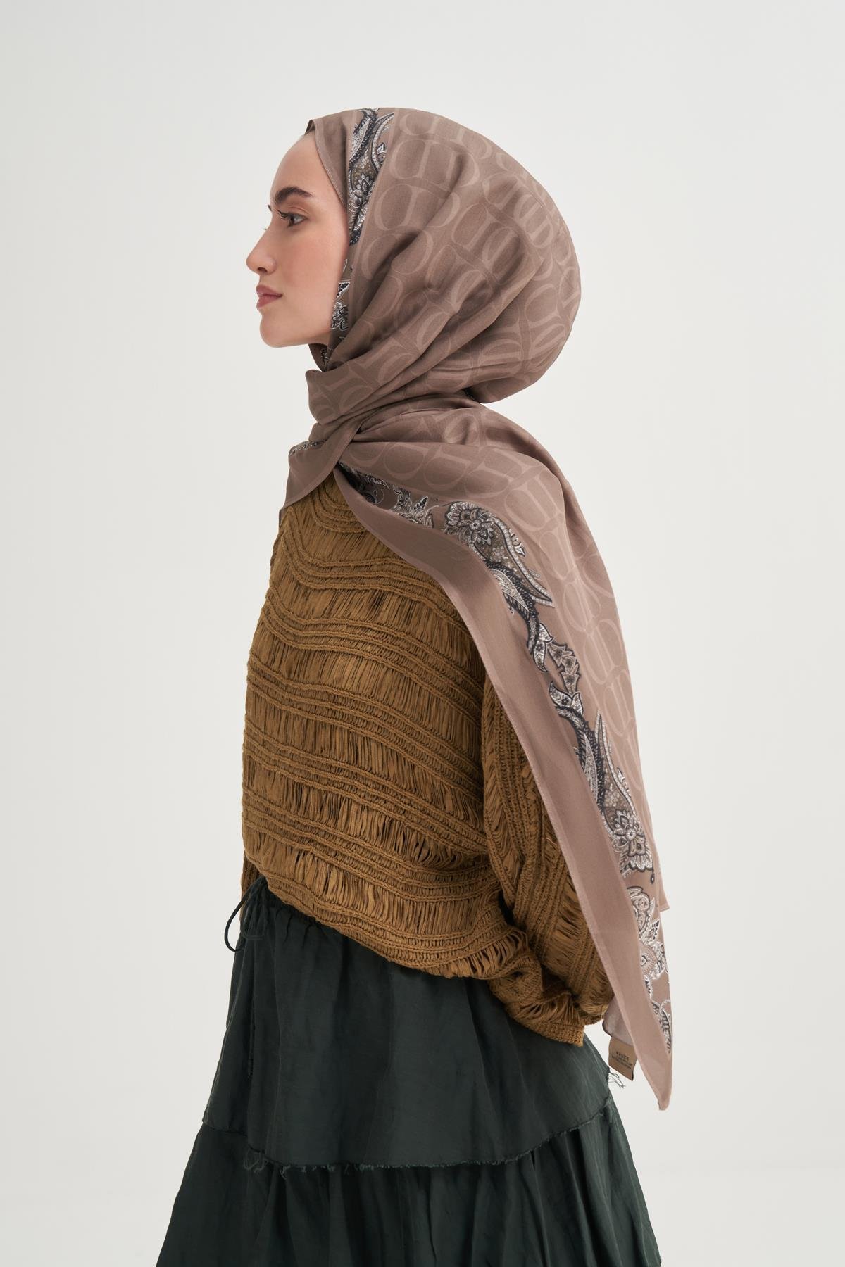 Sway Monogram Floş Şal Sütlü Kahve