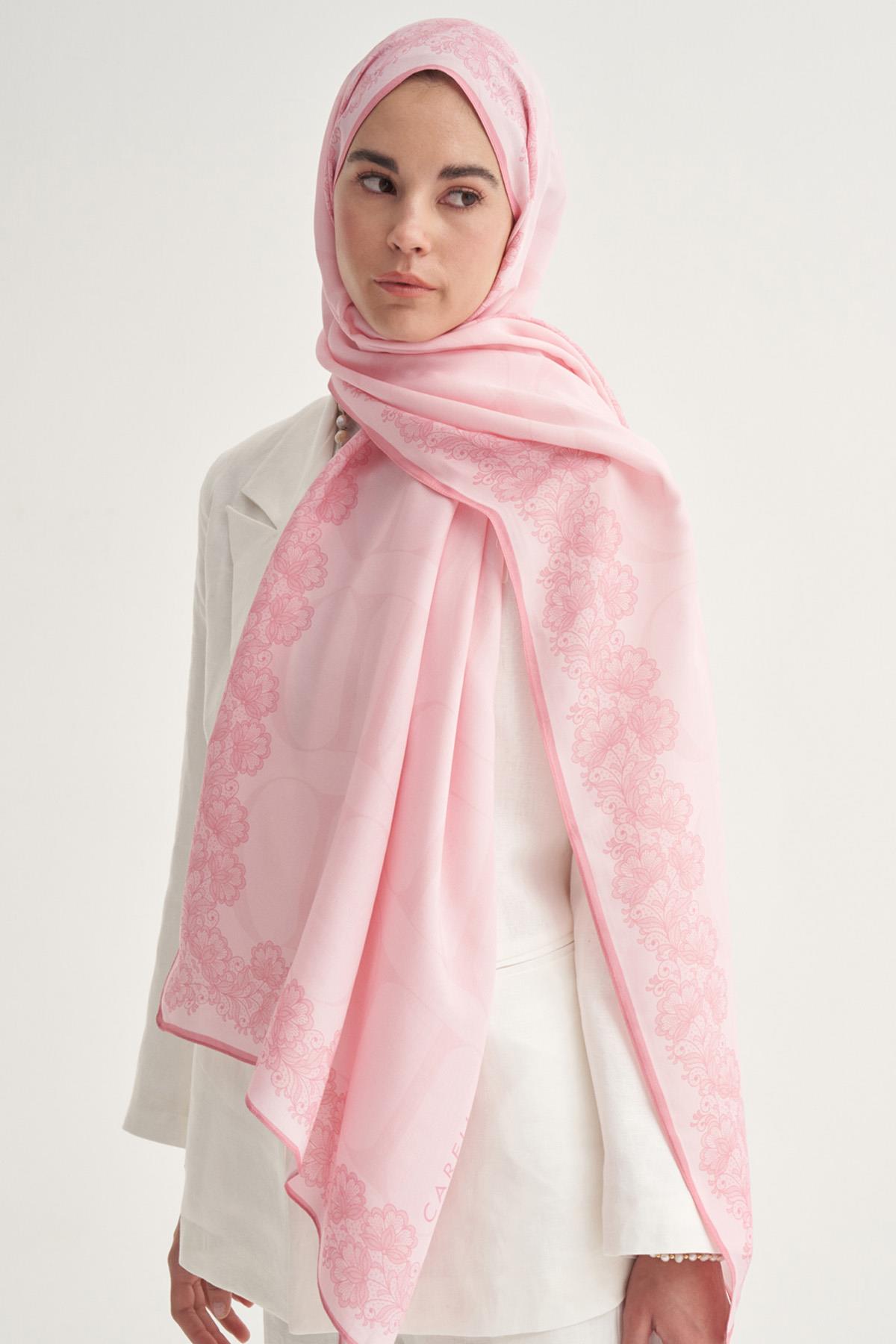 Floral Monogram Floş Şal Şeker Pembesi