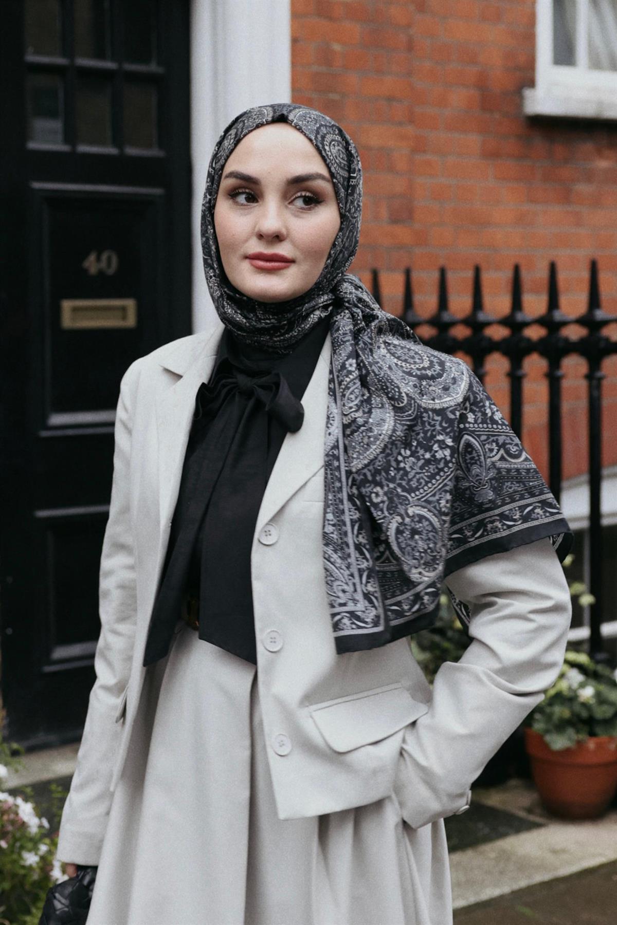 Aleynanın Tercihi Ethnich Siyah Comfy İpek Şal