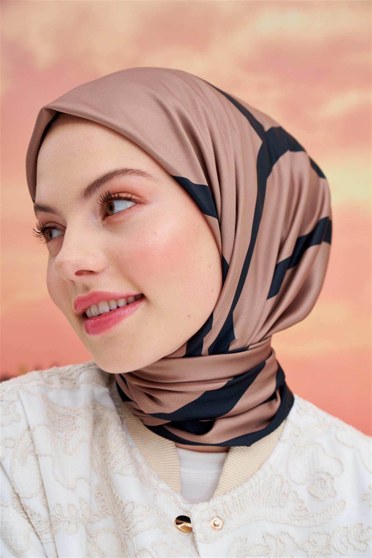 Amora Eşarp Maxsi Çizgi Desen Taba