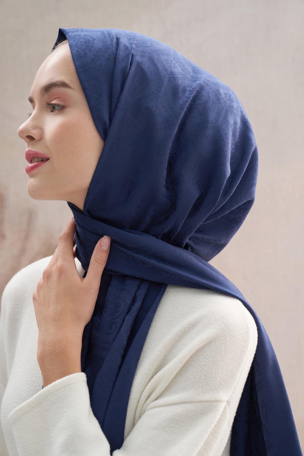 Antik Desen Pamuk İpek Şal Lacivert