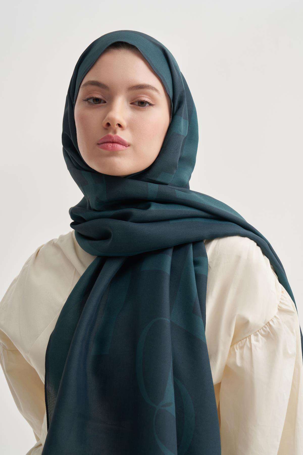 Glamour Zümrüt Yeşili Monogram Floş Şal