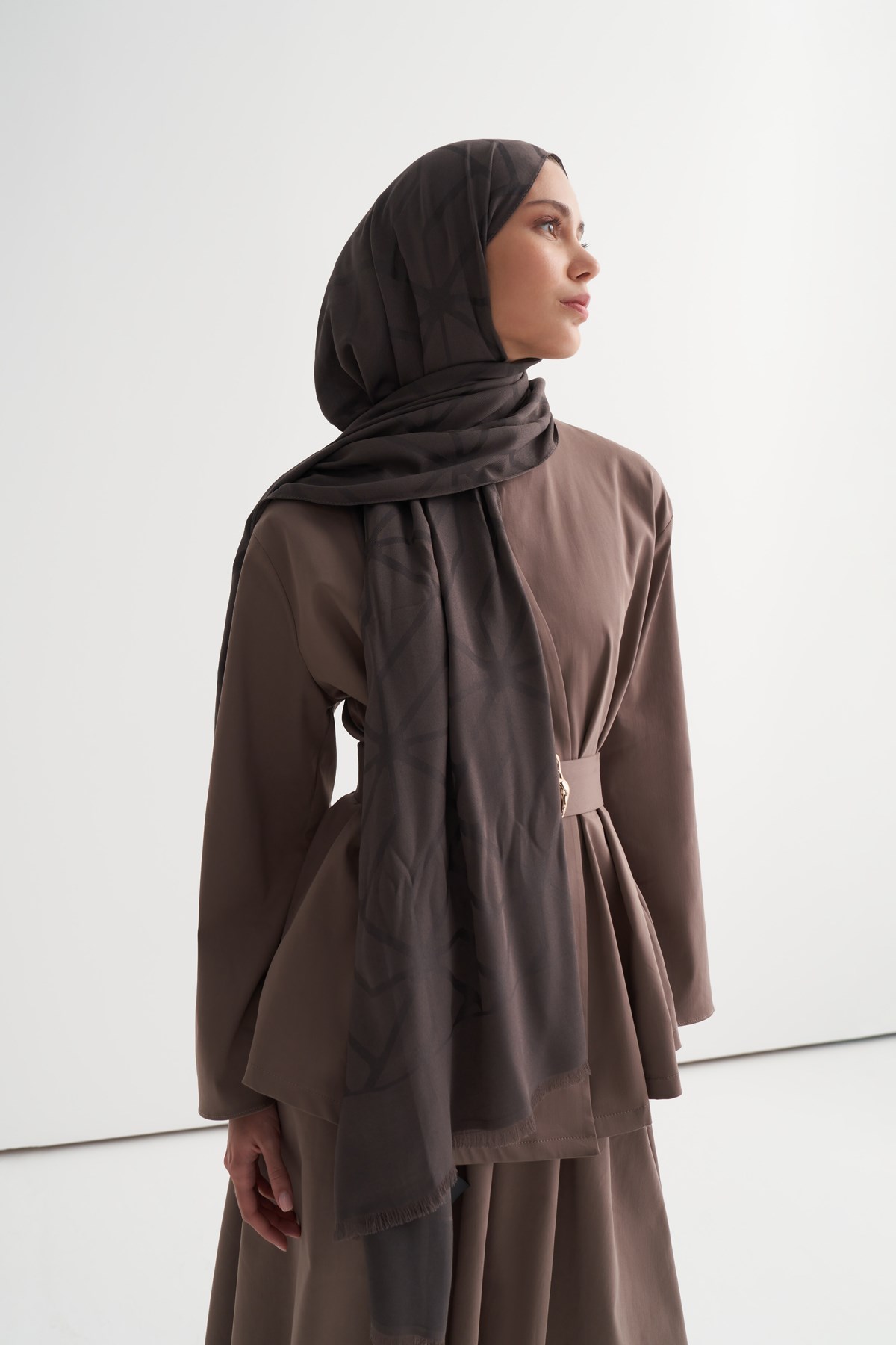 Vence Çift Taraflı Geometrik Desen İpek Şal Soft Kahve