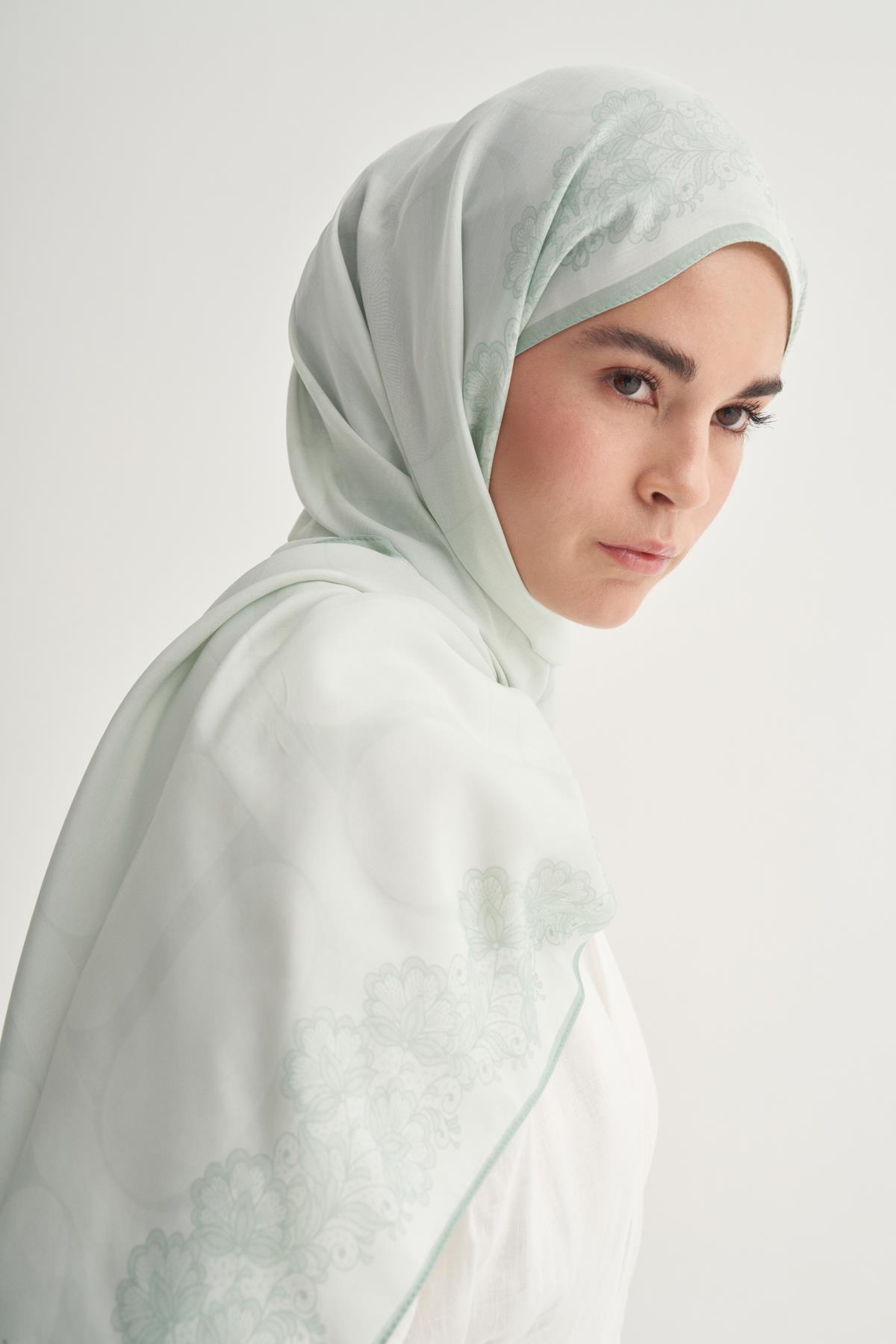 Floral Çiçekli Monogram Floş Şal Su Yeşili