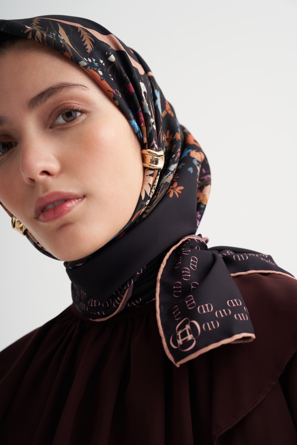 Buqet Mürdüm Twill Eşarp