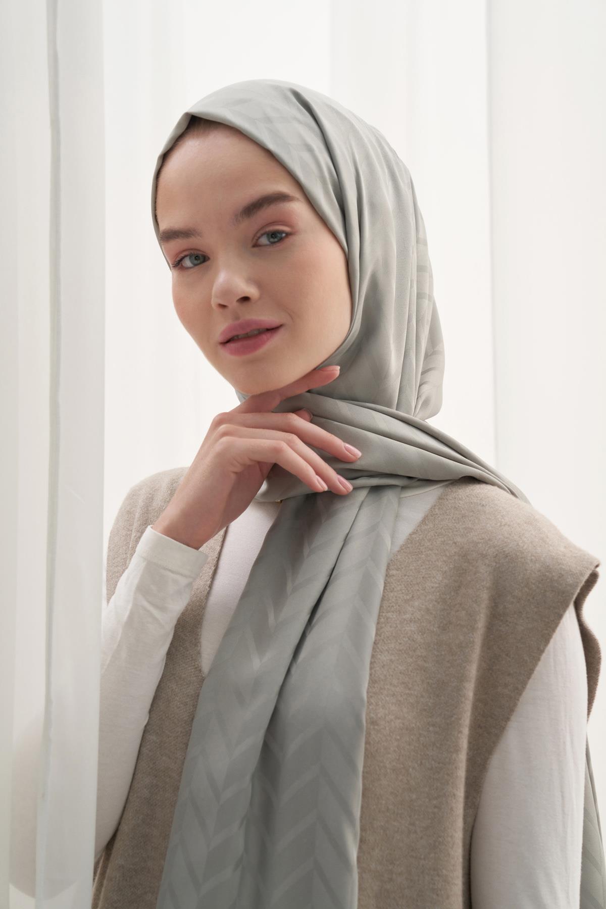 Baklava Desen Pamuk İpek Şal Açık Gri