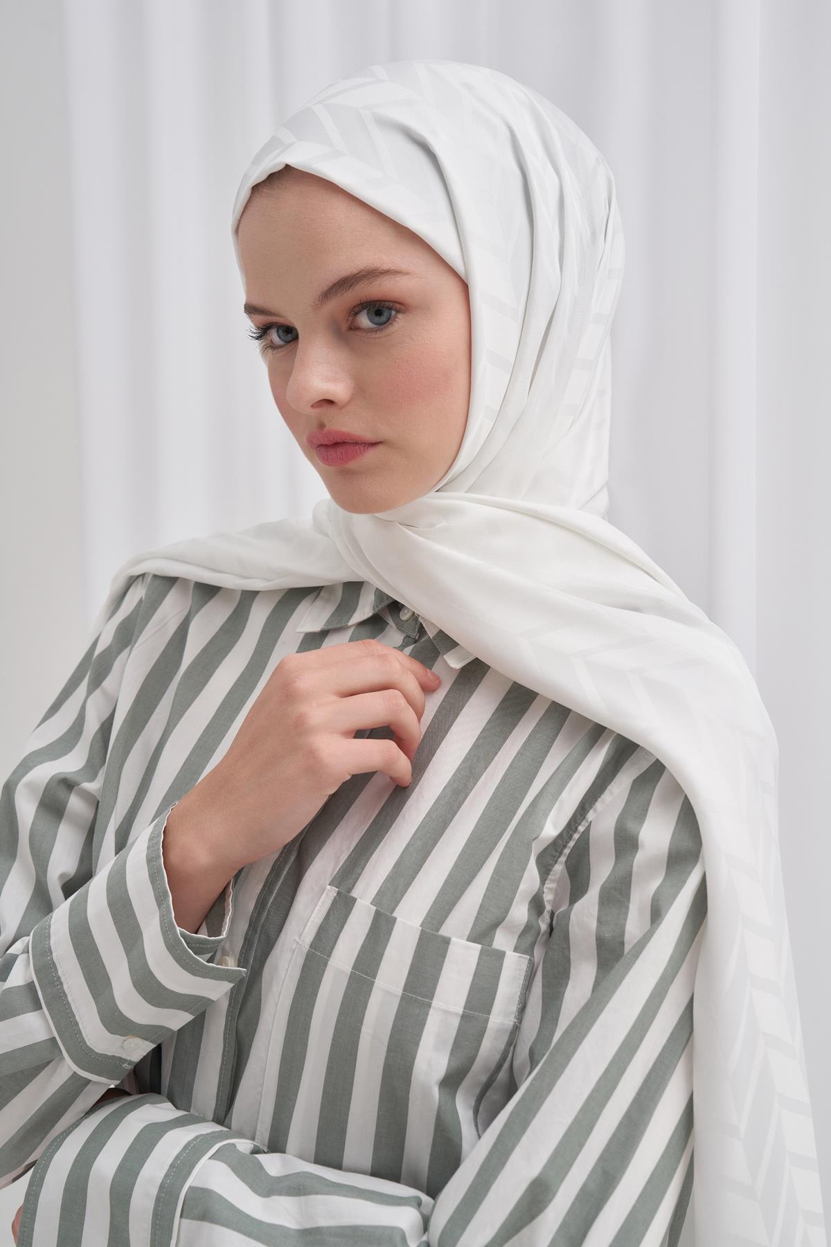 Baklava Desen Pamuk İpek Şal Ekru