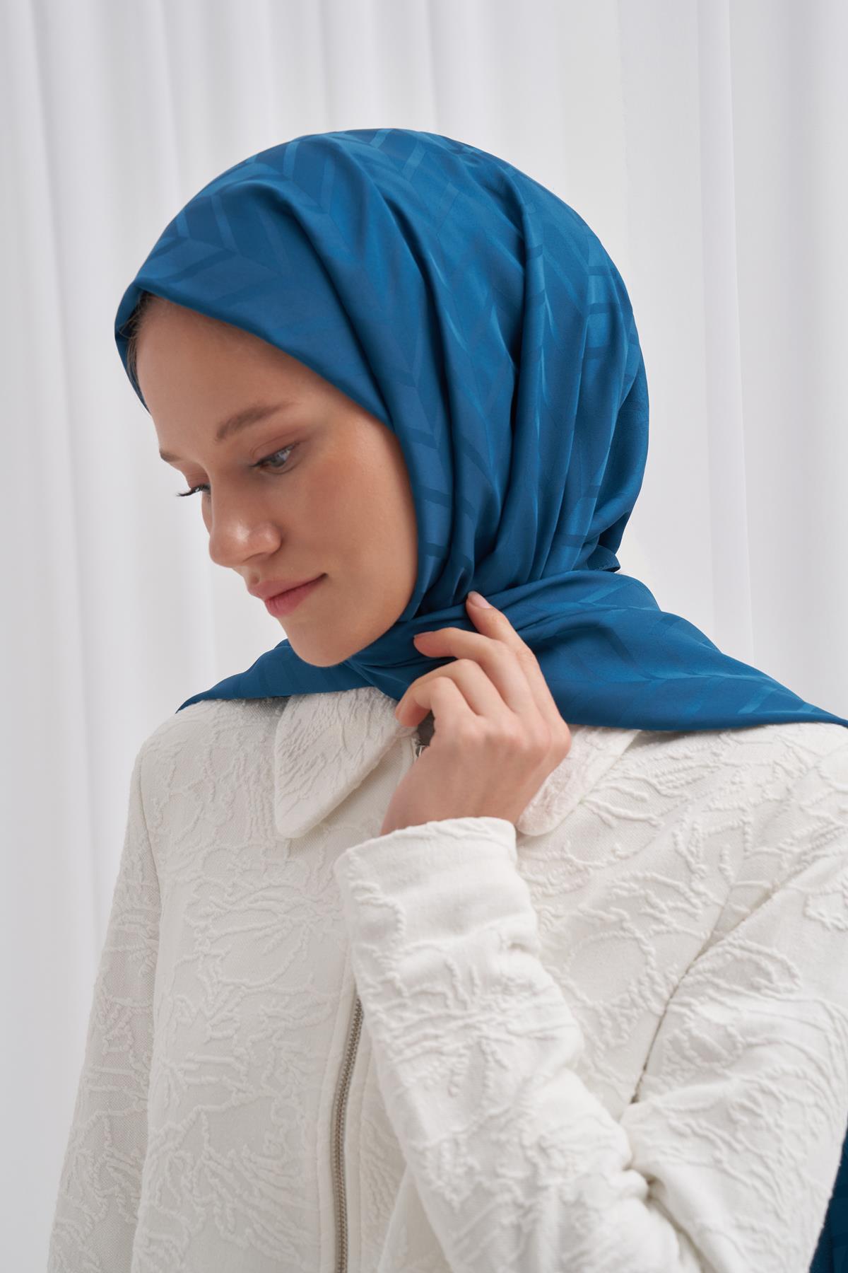 Baklava Desen Pamuk İpek Şal Petrol Mavisi