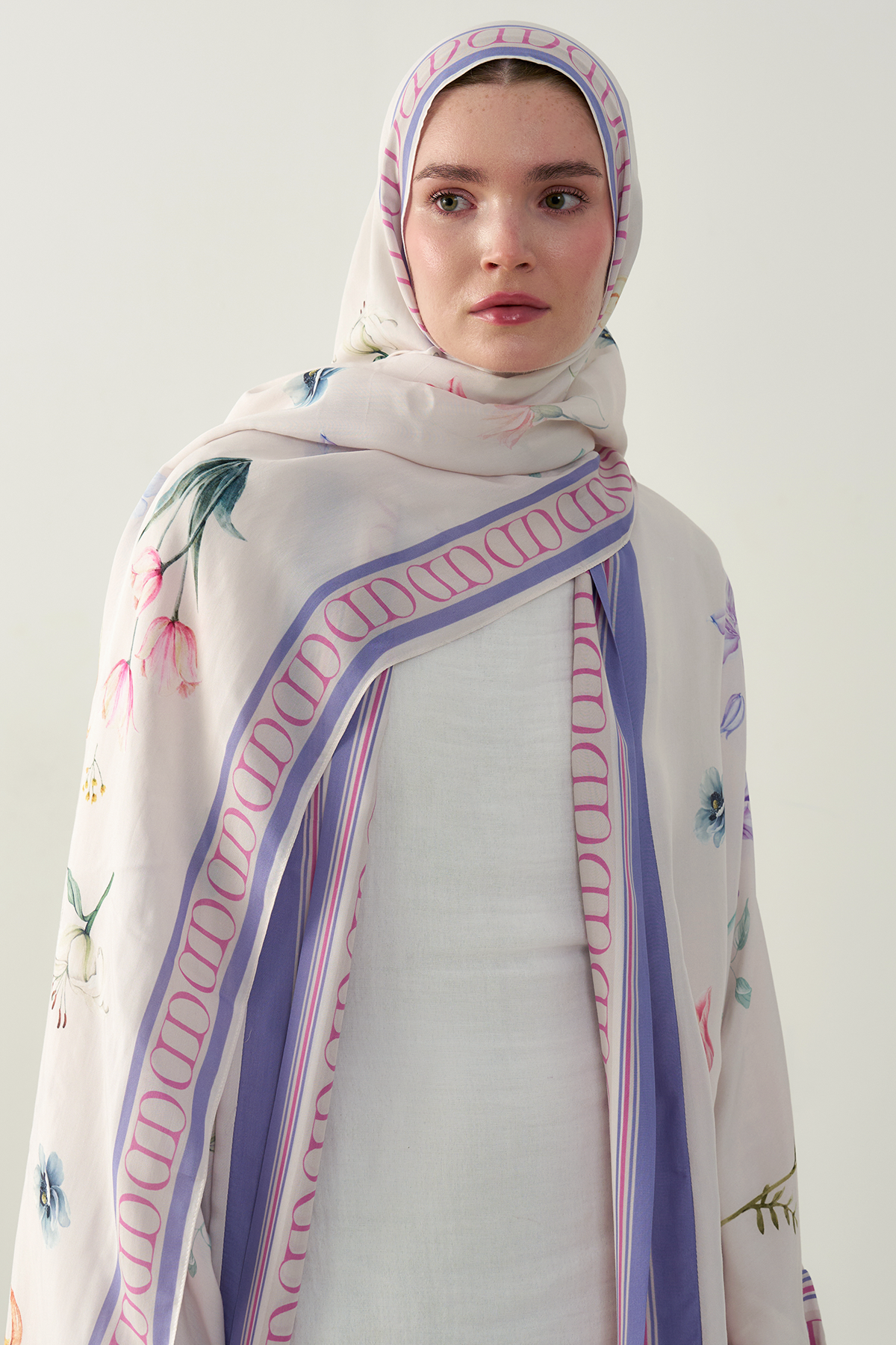 Dream Çiçekli Monogram Floş Şal Krem