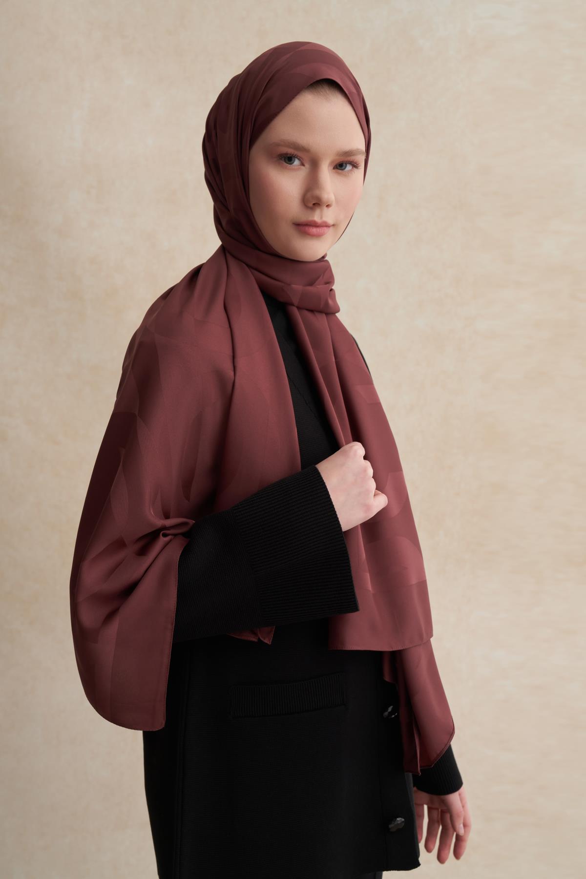 C Desen Monogram Pamuk İpek Şal Kızıl Kahve