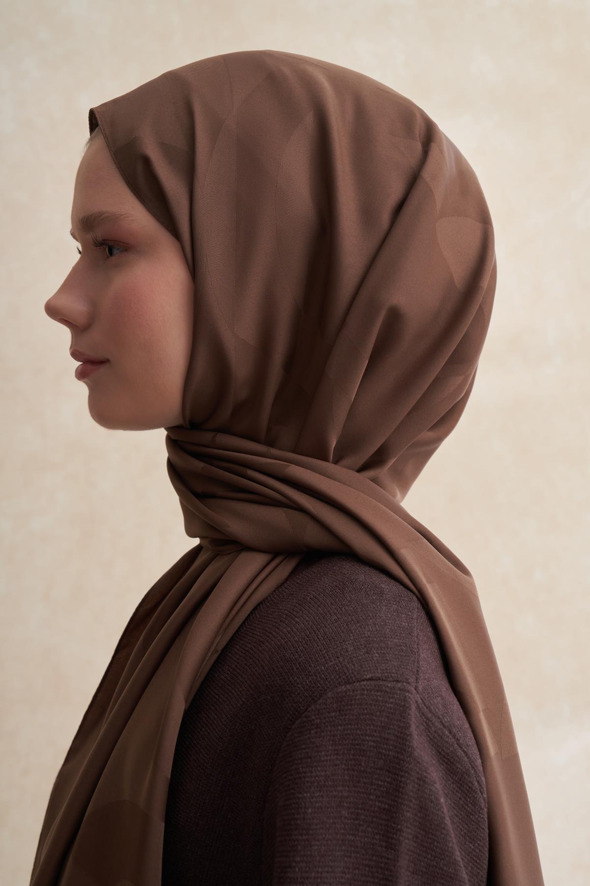 C Desen Monogram Pamuk İpek Şal Küllü Kahve