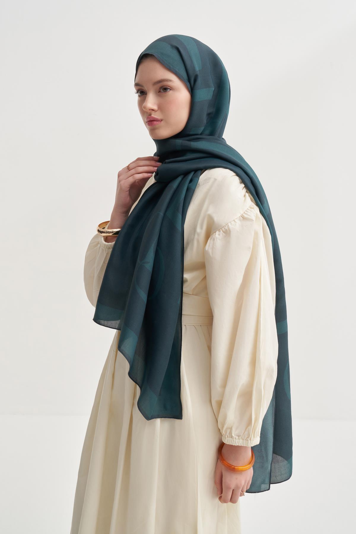 Glamour Zümrüt Yeşili Monogram Floş Şal