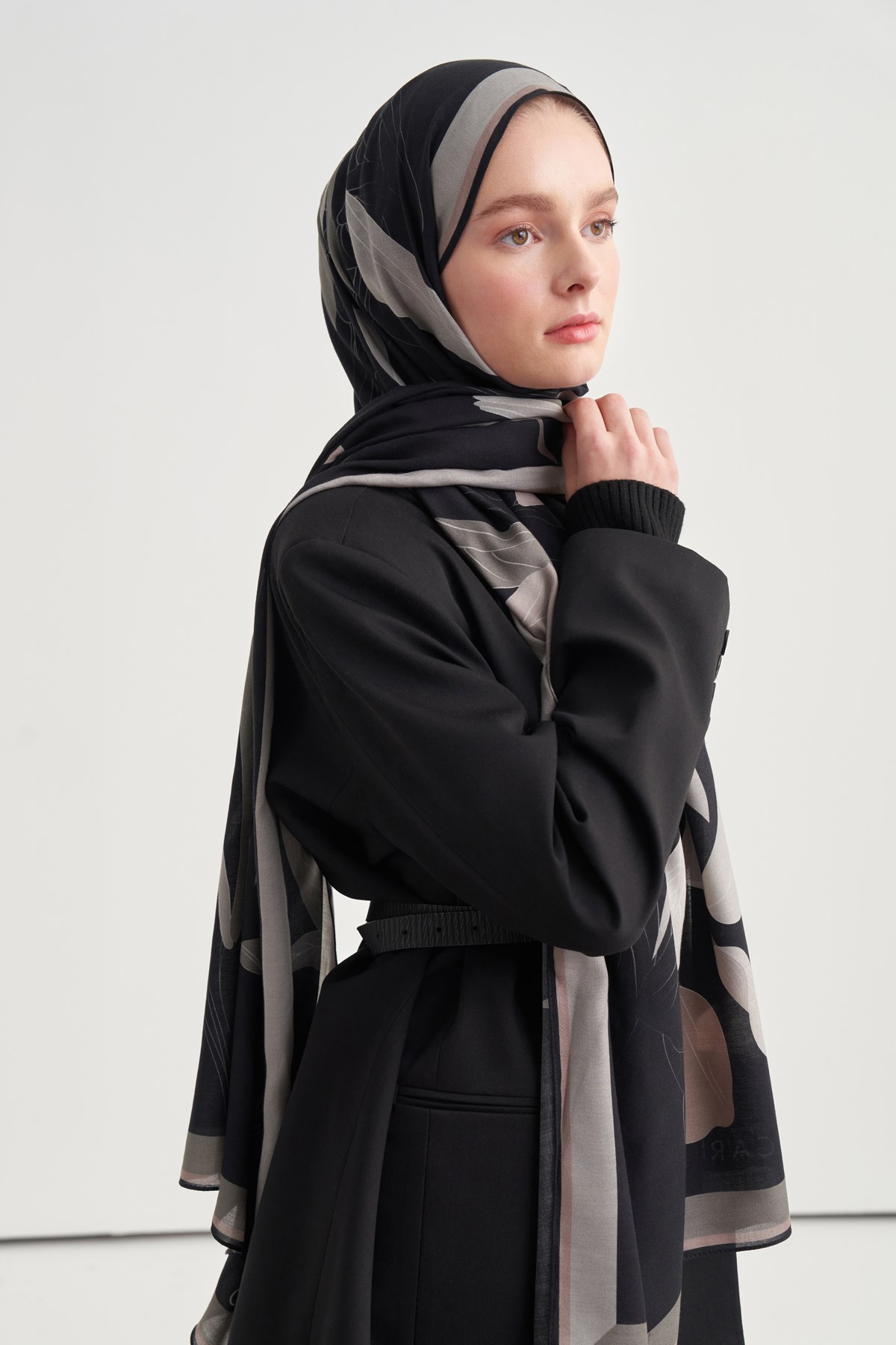 Livia Desen Norena Yünlü Şal Siyah