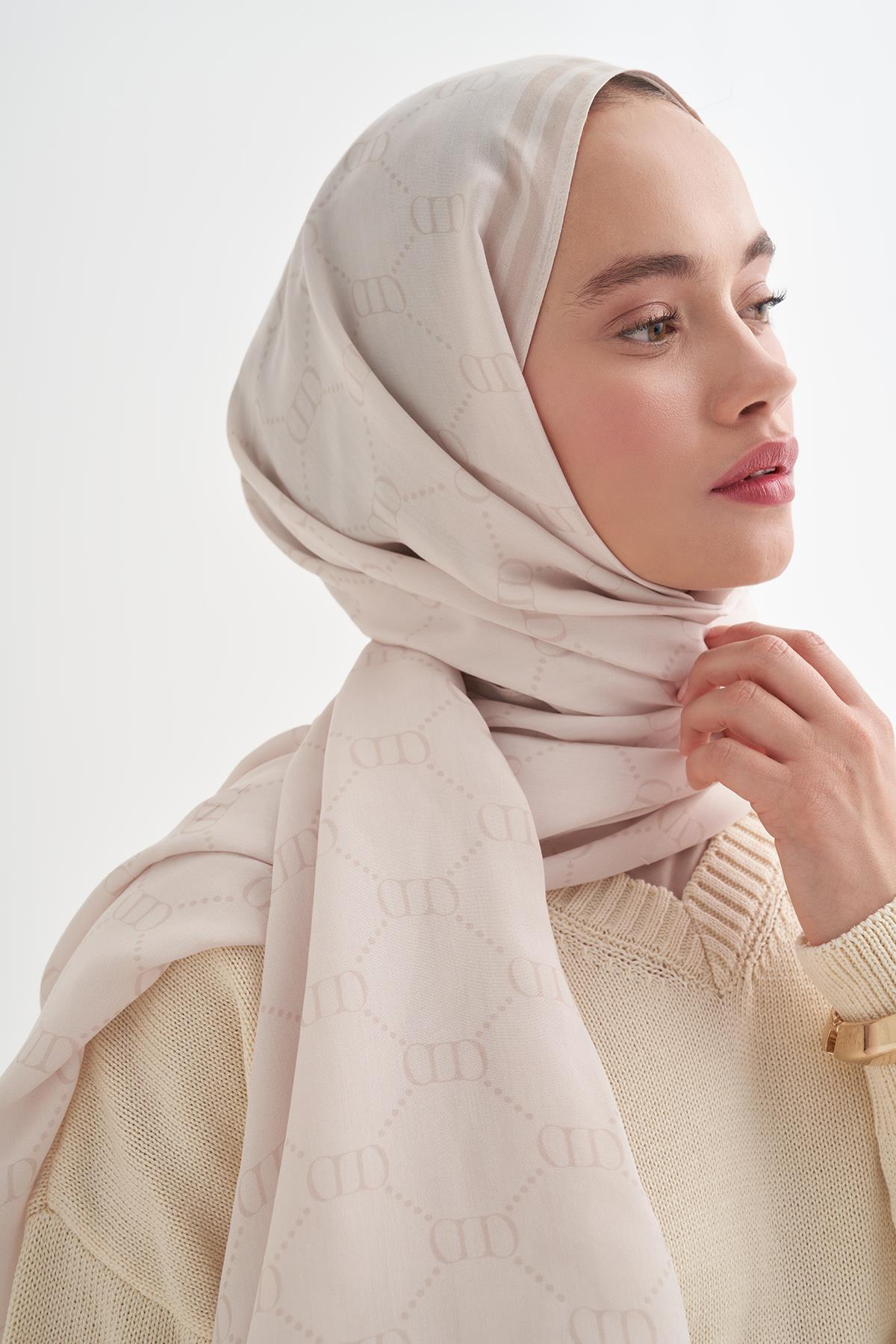 Grace Monogram Floş Şal Bej
