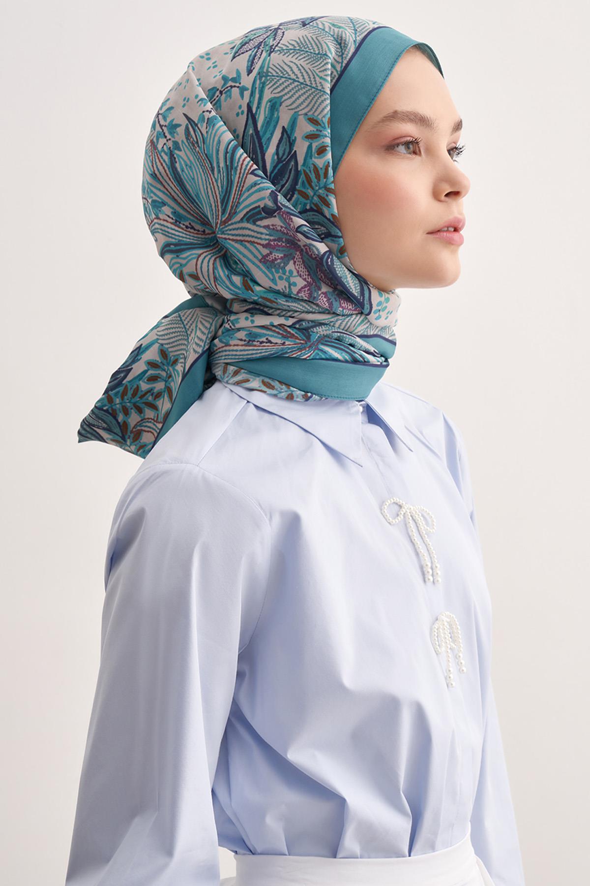 Lily Mavi Vela Floş Şal