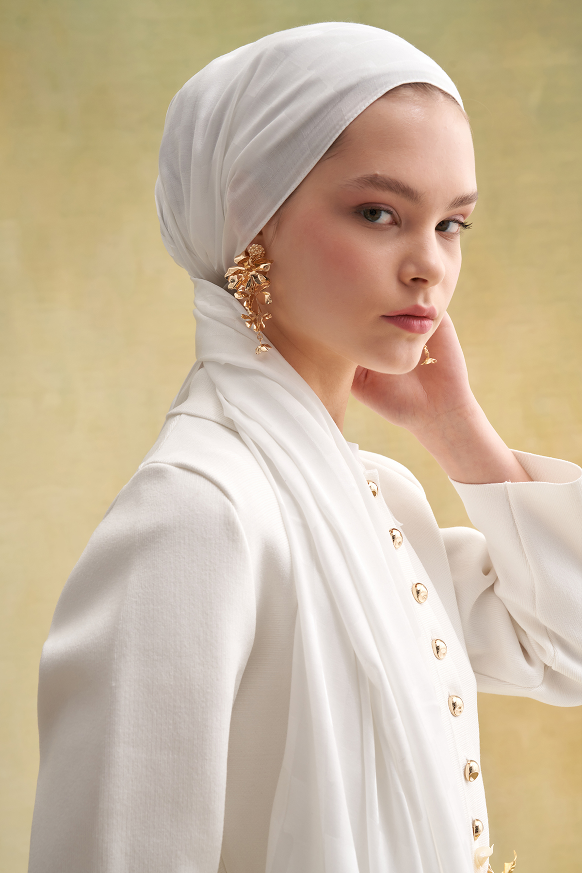 Küpçizgi Jakar İtalyan İpekli Şal Ekru