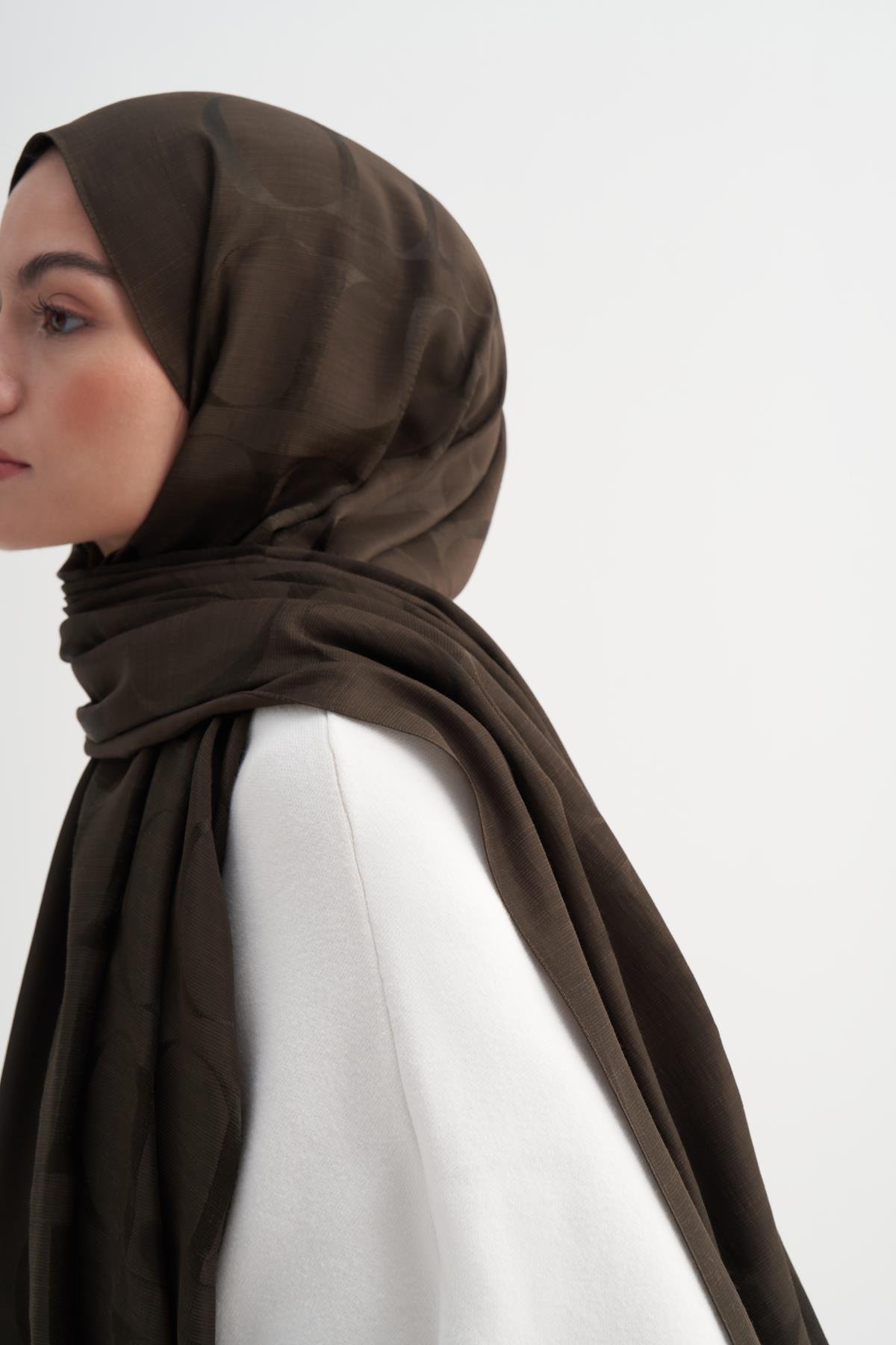 Monogram Desen Rina Floş Jakar Şal Acı Kahve