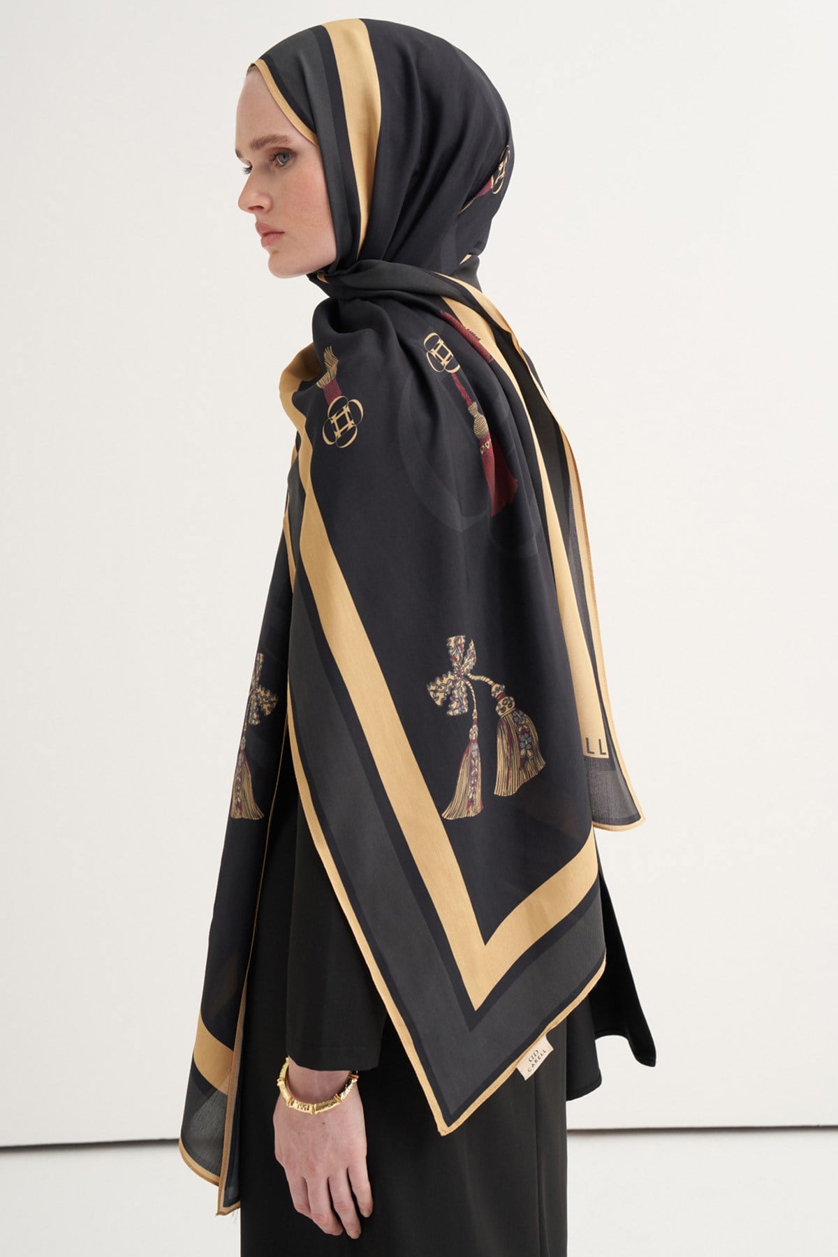 Tassel Floş Şal Siyah