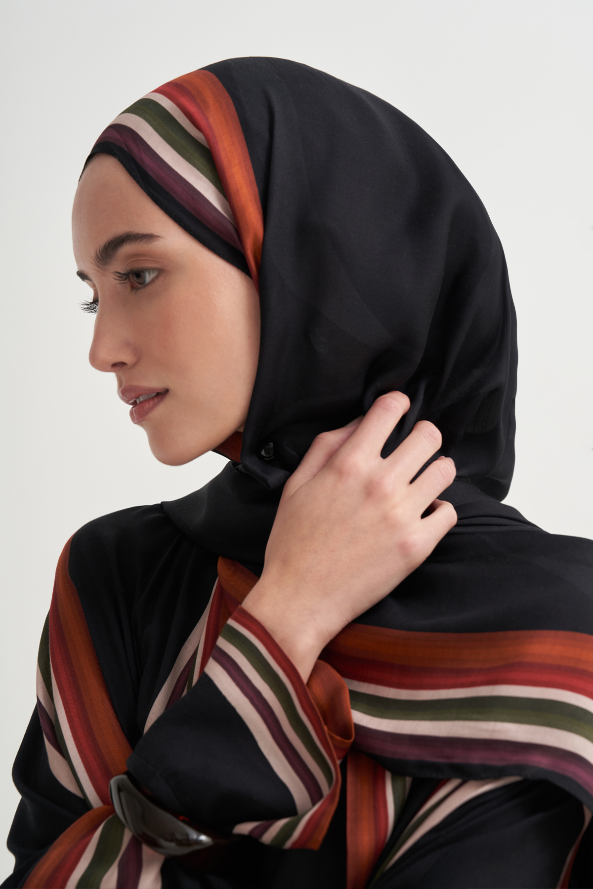 Mina İncira Viskon Şal Siyah