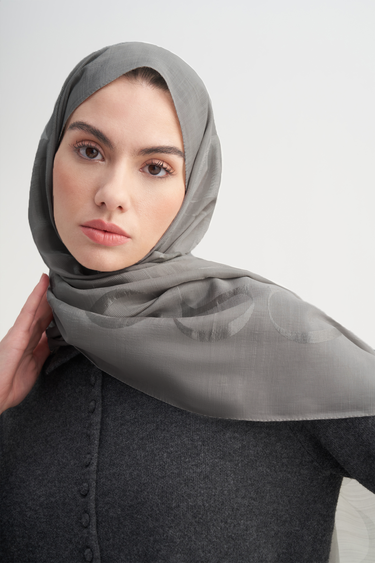 Monogram Desen Rina Floş Jakar Şal Antrasit
