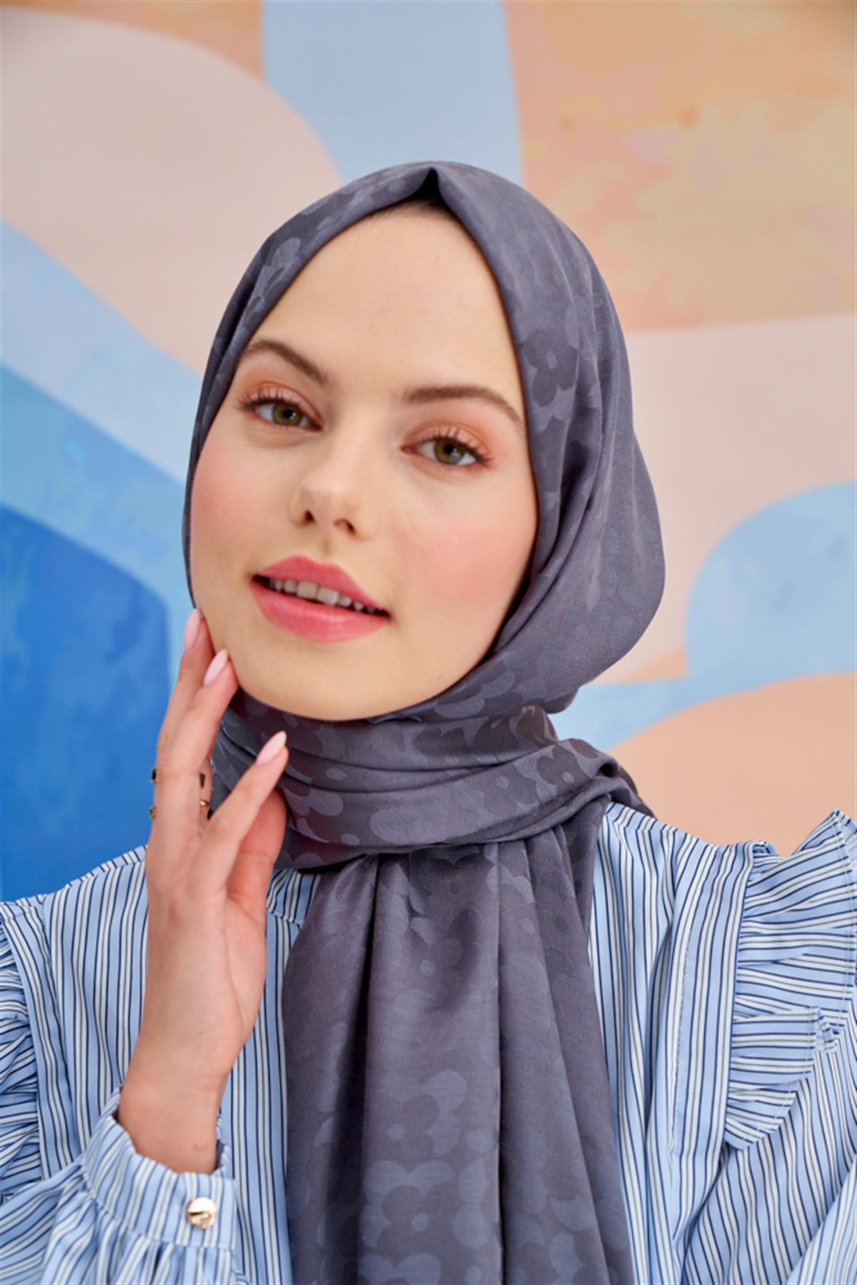 Çiçek Desen Jakar İtalyan İpekli Şal Gri