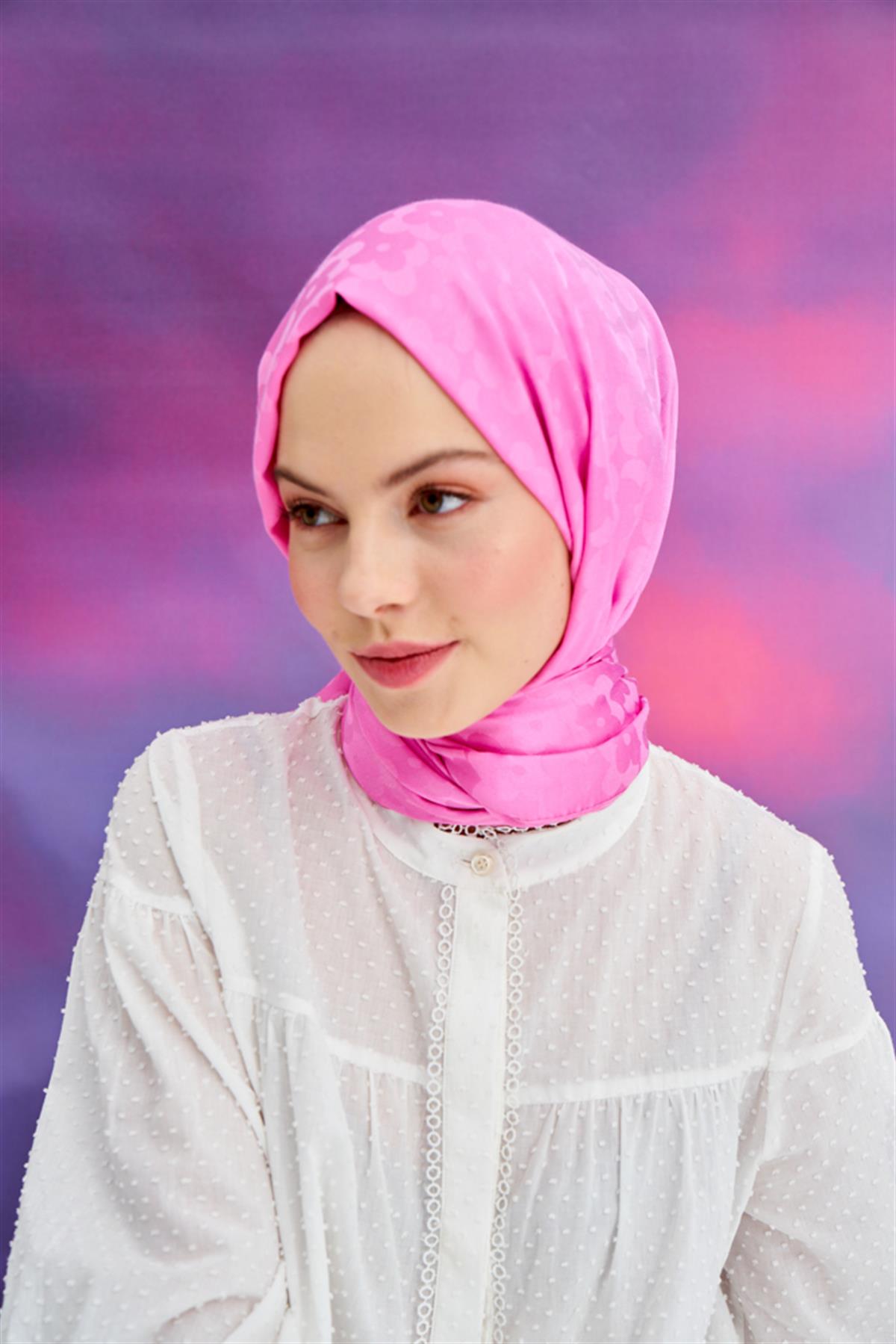 Çiçek Desen Jakar İtalyan İpekli Şal Pembe