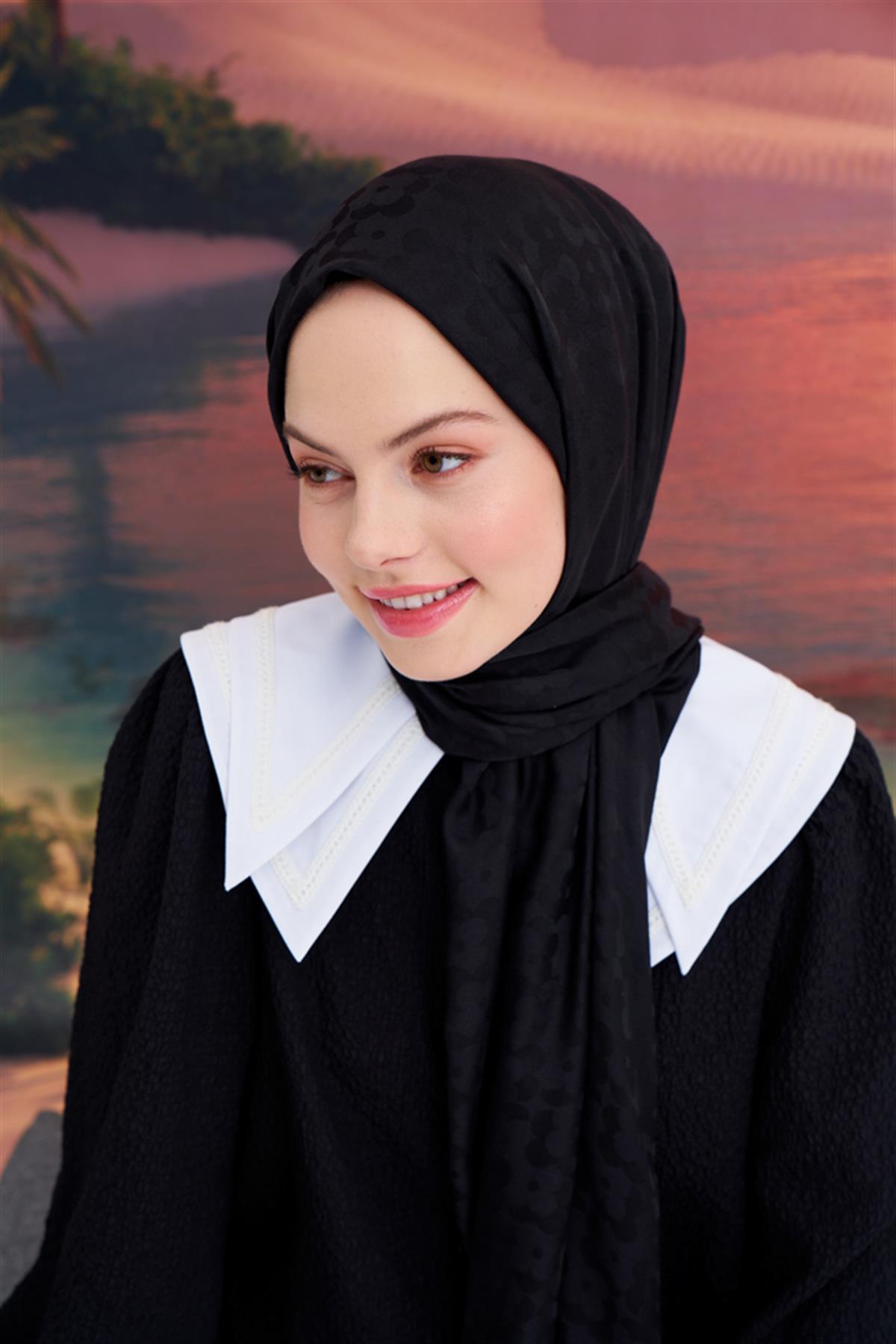 Çiçek Desen Jakar İtalyan İpekli Şal Siyah