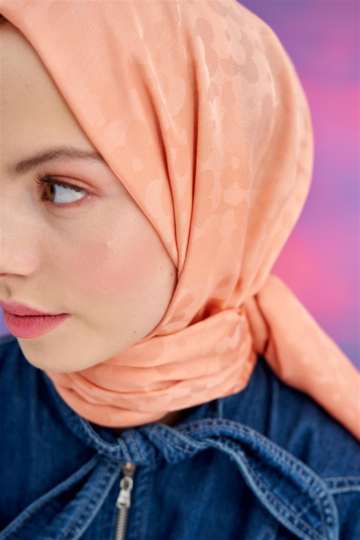 Çiçek Desen Jakar İtalyan İpekli Şal Somon