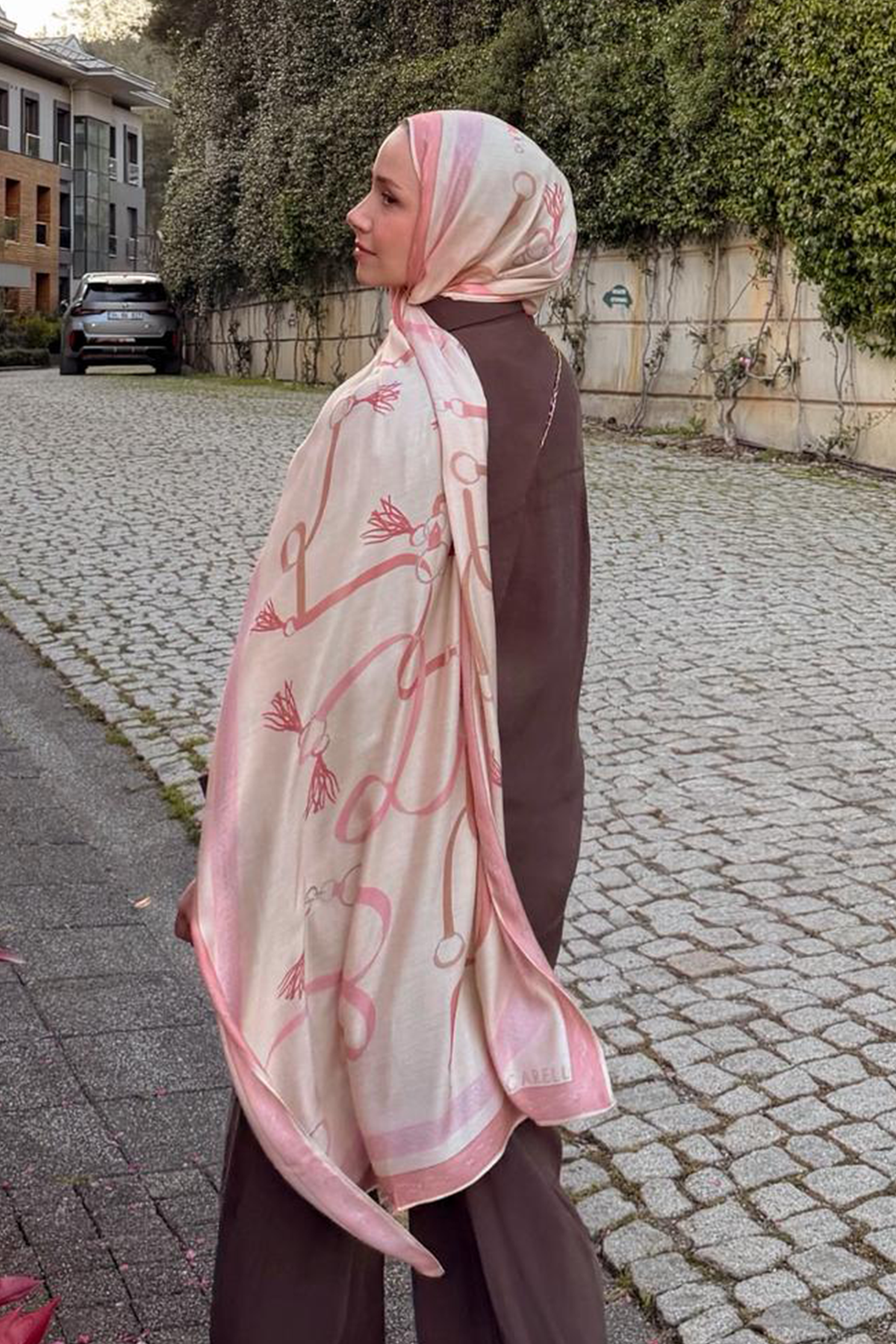 Feyza Hakyemezin Tercihi Alvena İncira Viskon Şal Pembe