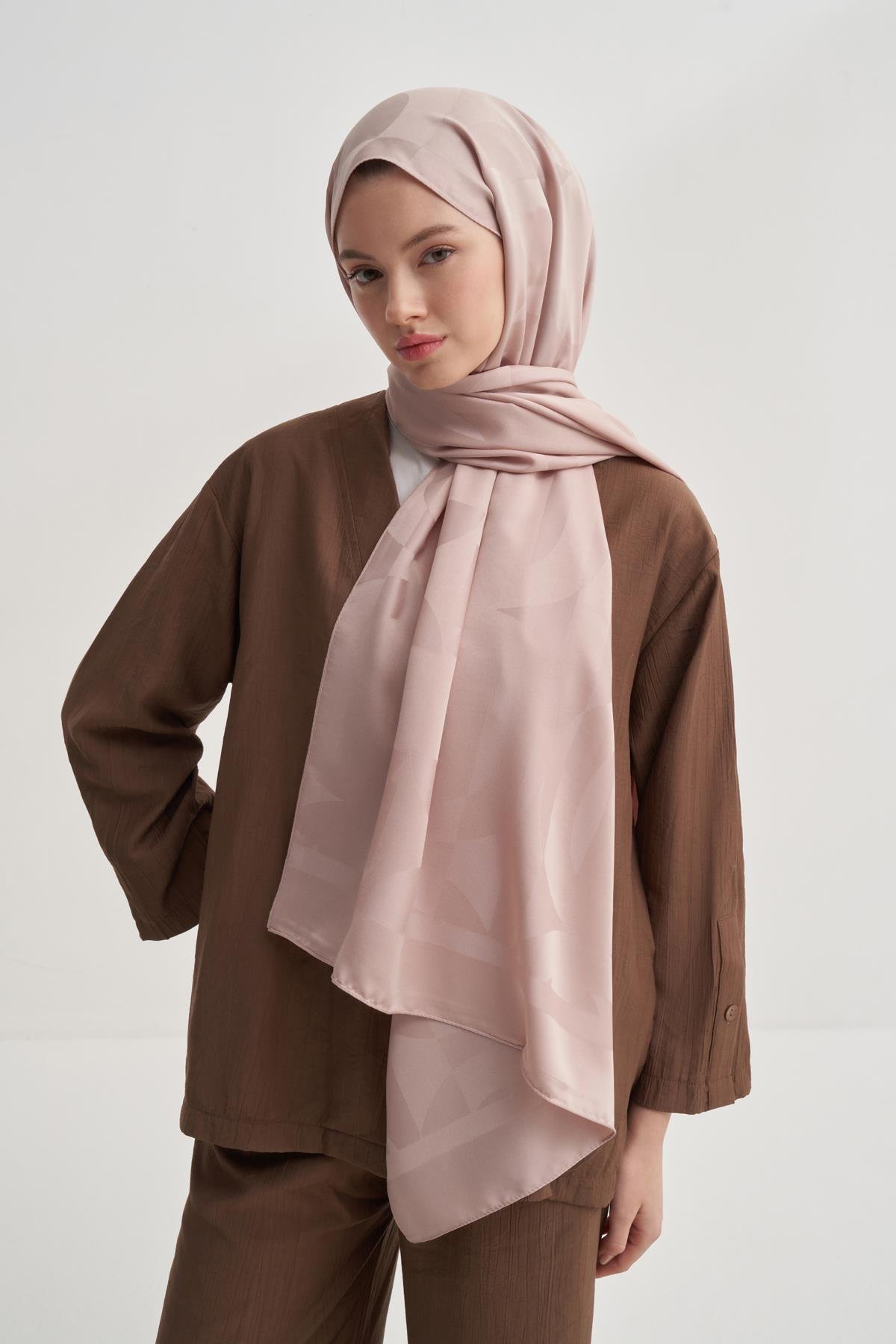 C Desen Monogram Pamuk İpek Şal Bej