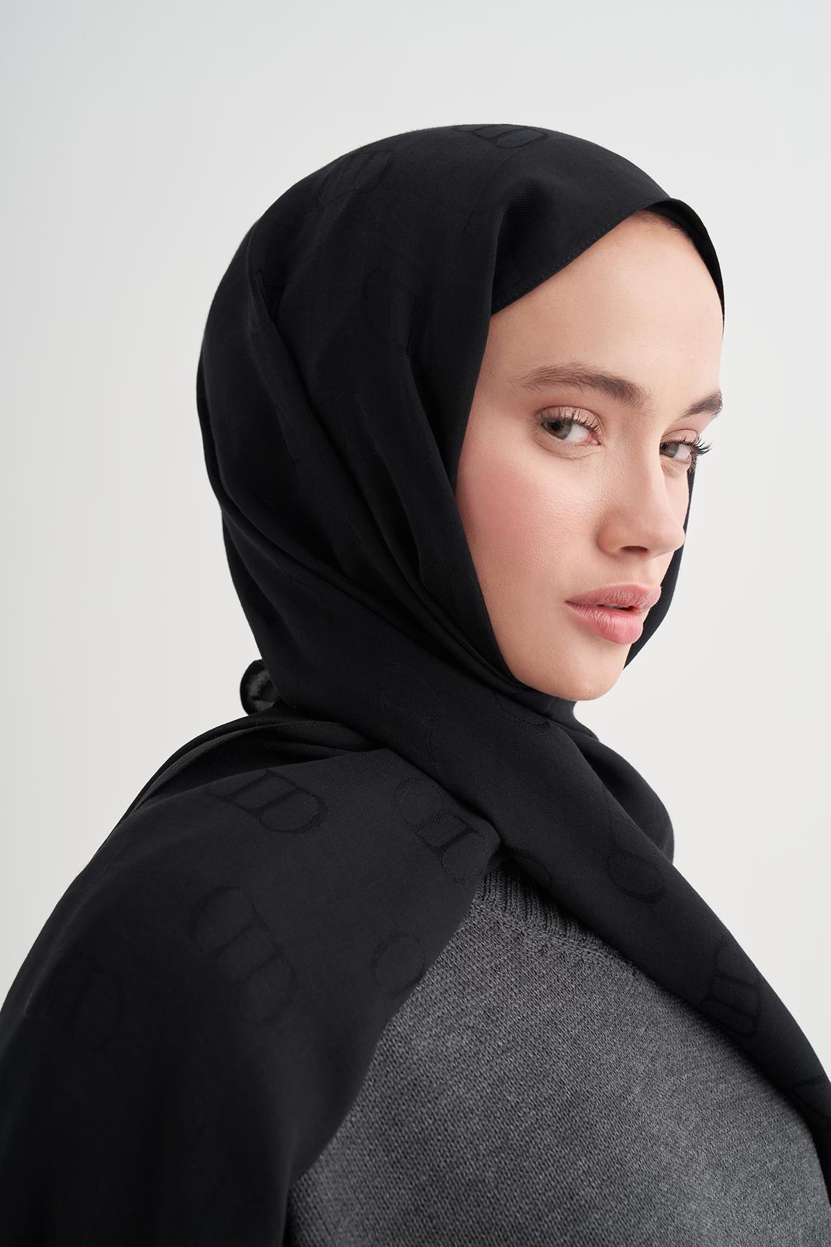 Monogram Desen Liora Pamuk Şal Siyah