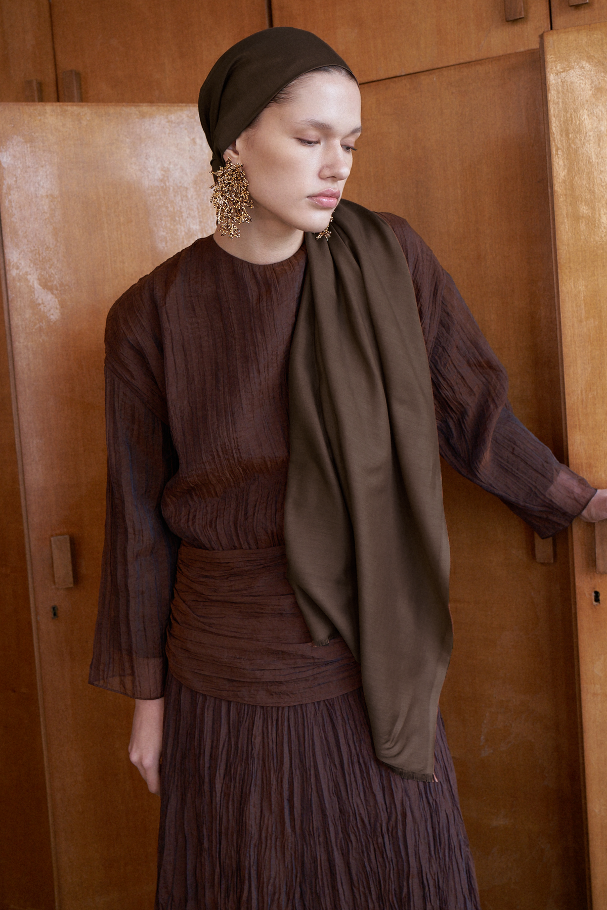 Kahverengi Düz İpek Şal