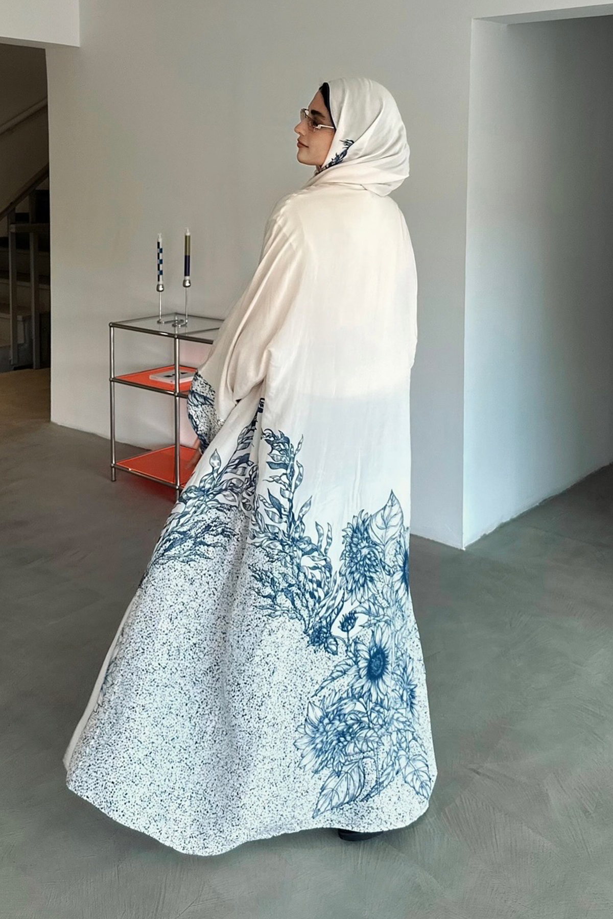 Ayenin Tercihi Navy Floş Abaya Krem