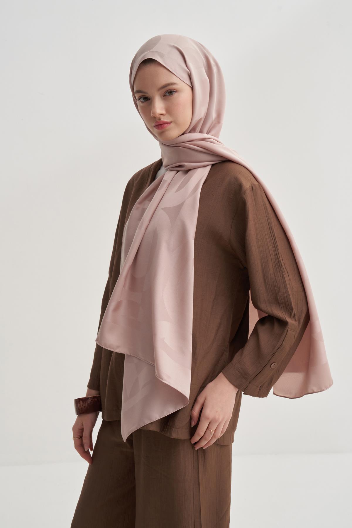 C Desen Monogram Pamuk İpek Şal Bej