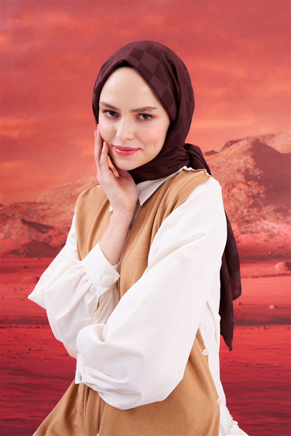 Dama Jakar İtalyan İpekli Şal Acı Kahve