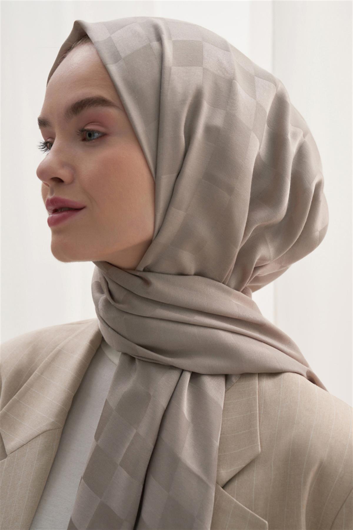 Dama Jakar İtalyan İpekli Şal Füme