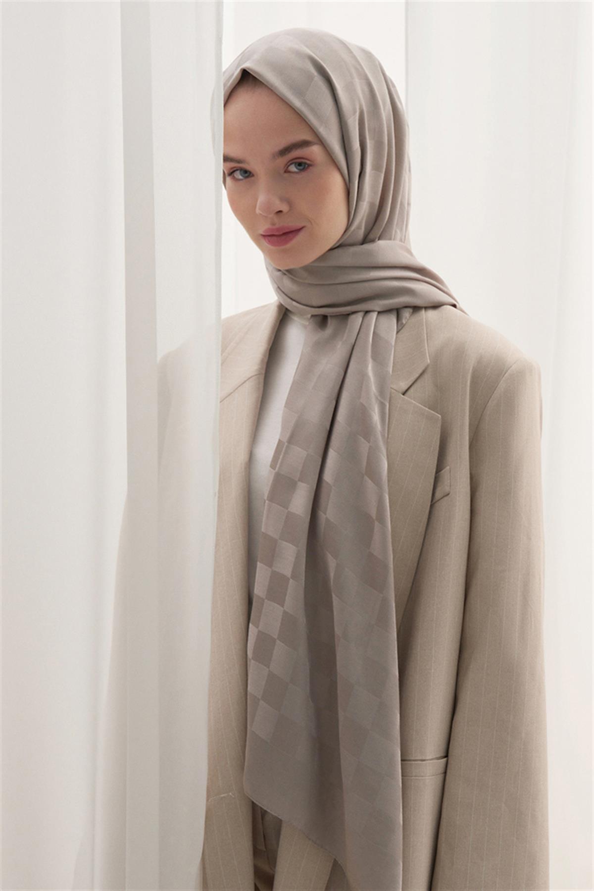 Dama Jakar İtalyan İpekli Şal Füme