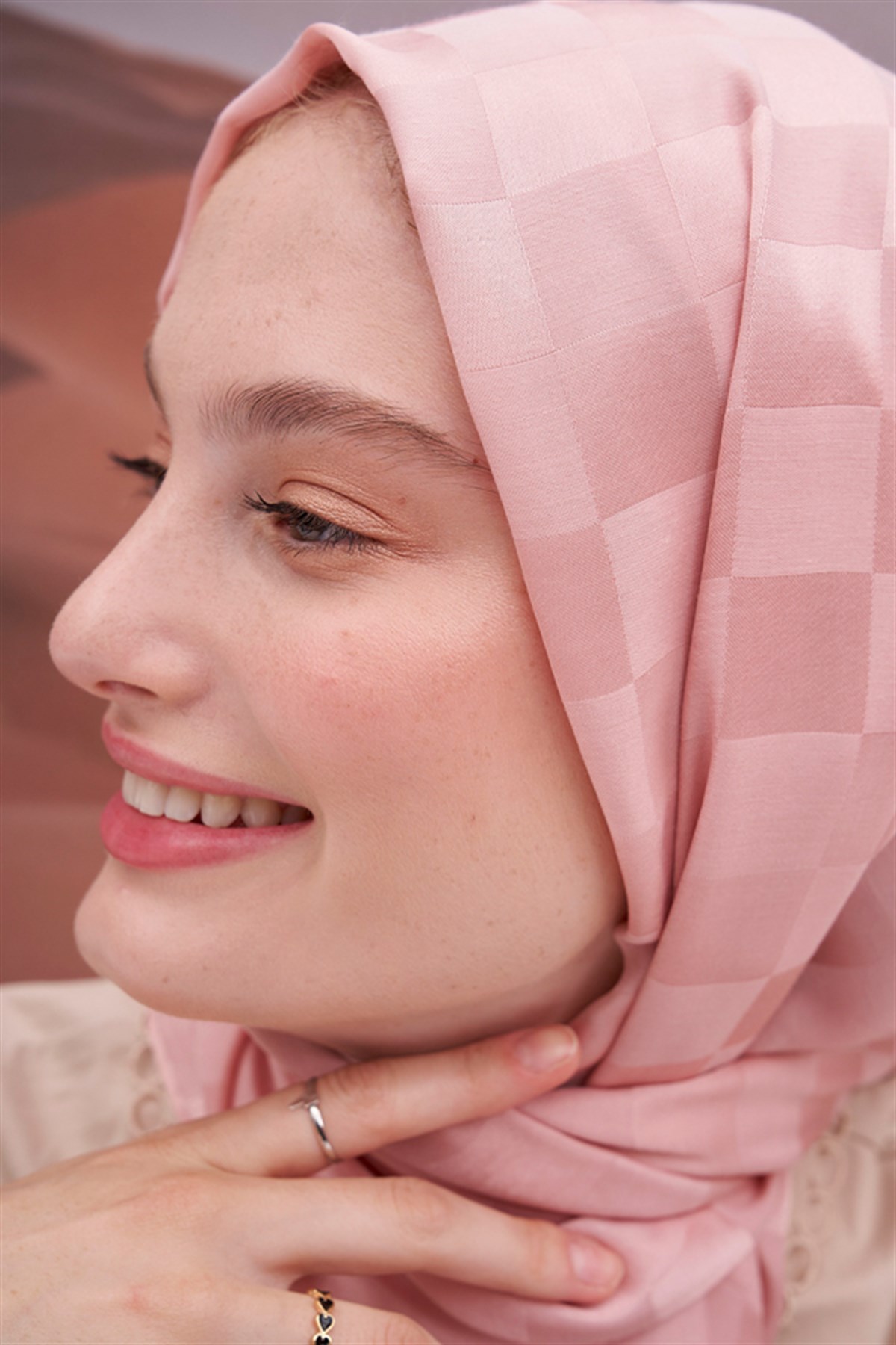 Dama Jakar İtalyan İpekli Şal Pudra