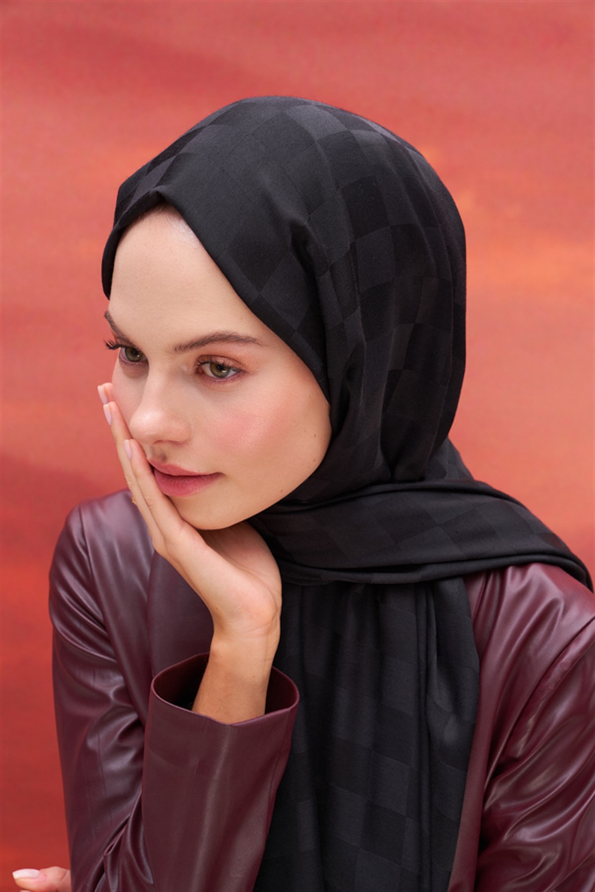 Dama Jakar İtalyan İpekli Şal Siyah