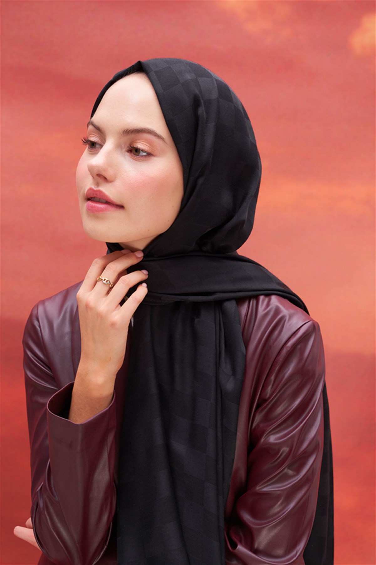 Dama Jakar İtalyan İpekli Şal Siyah