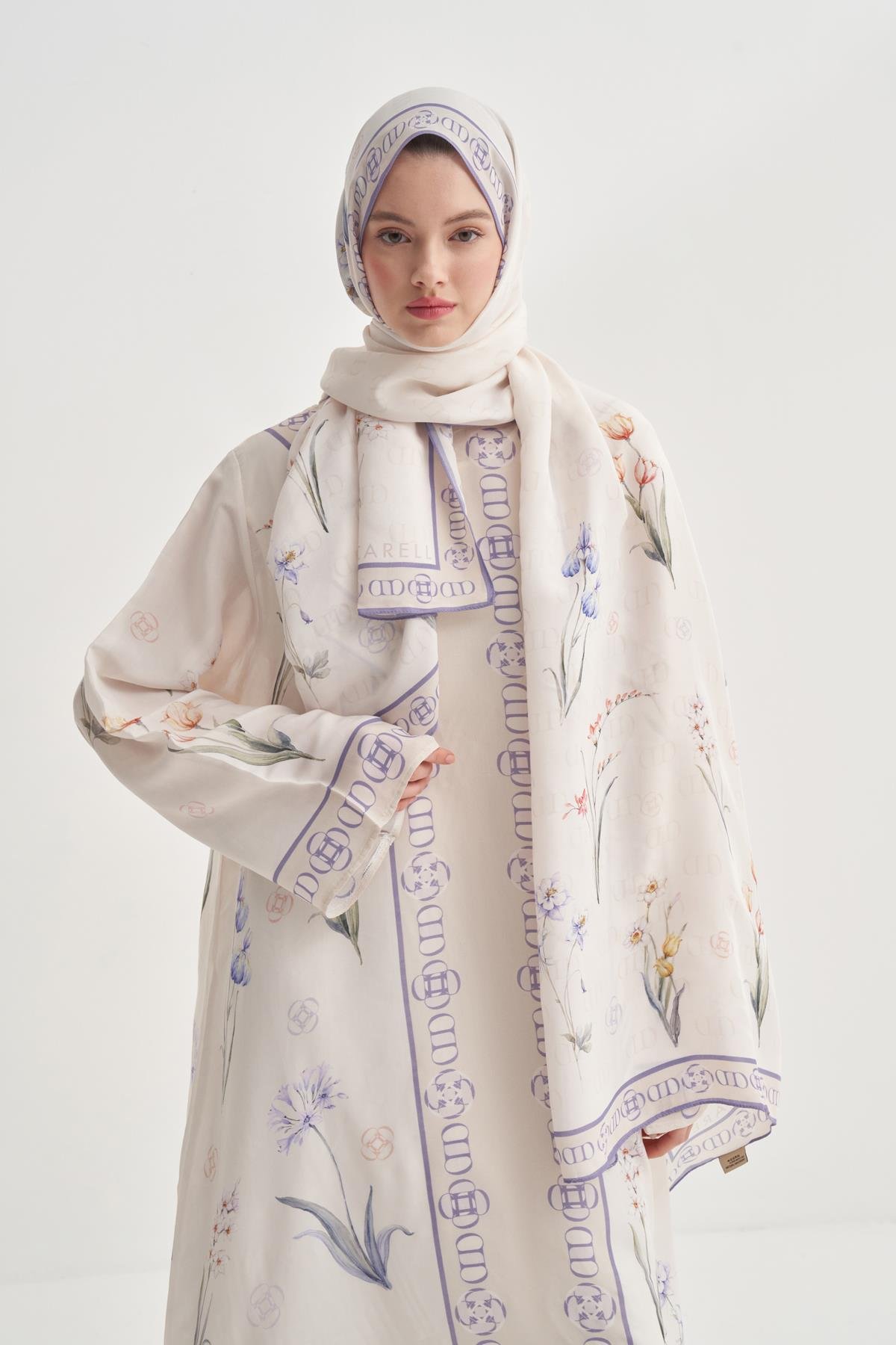 Palmara Ekru Monogram Floş Şal