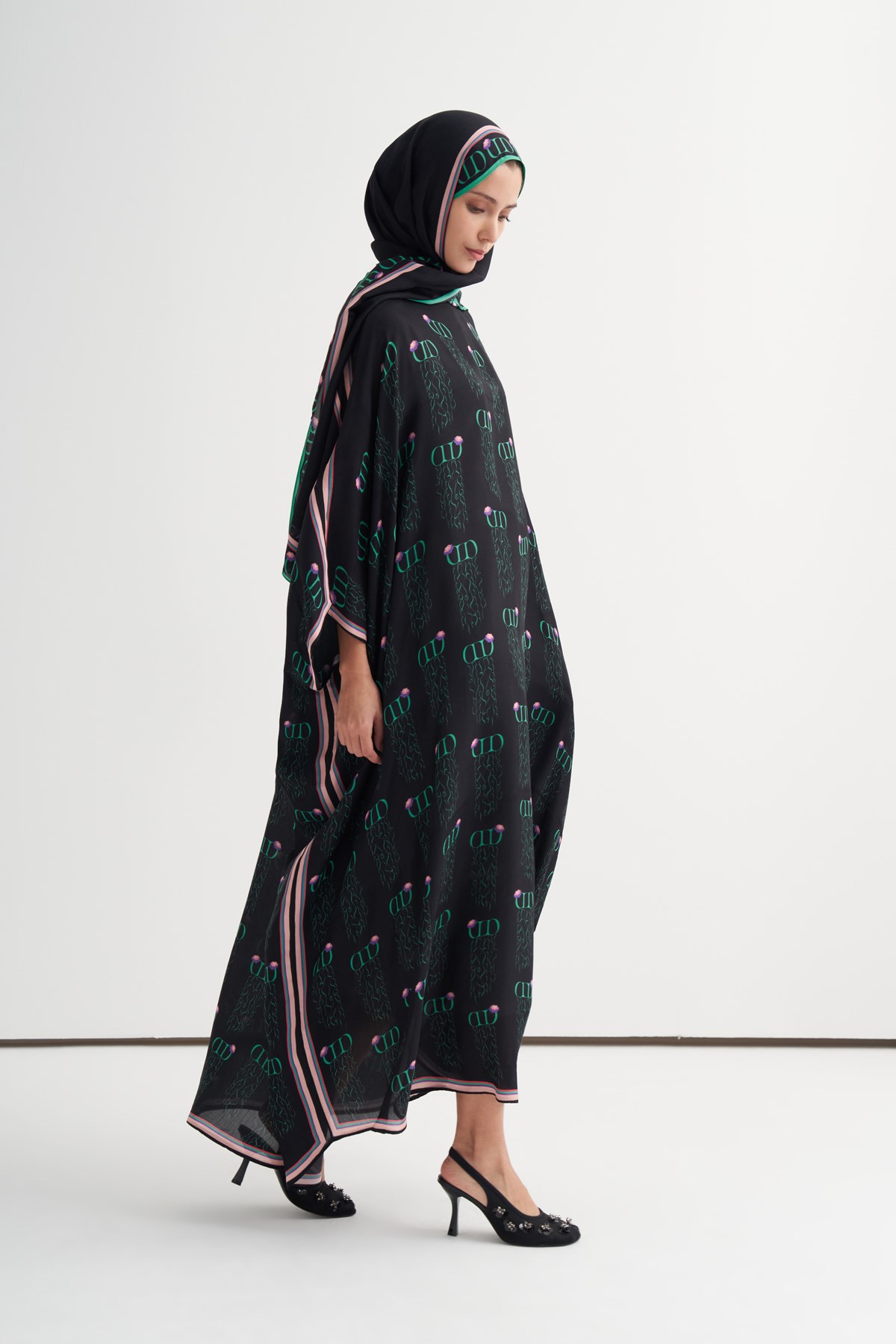 Elara Floş Kaftan Siyah