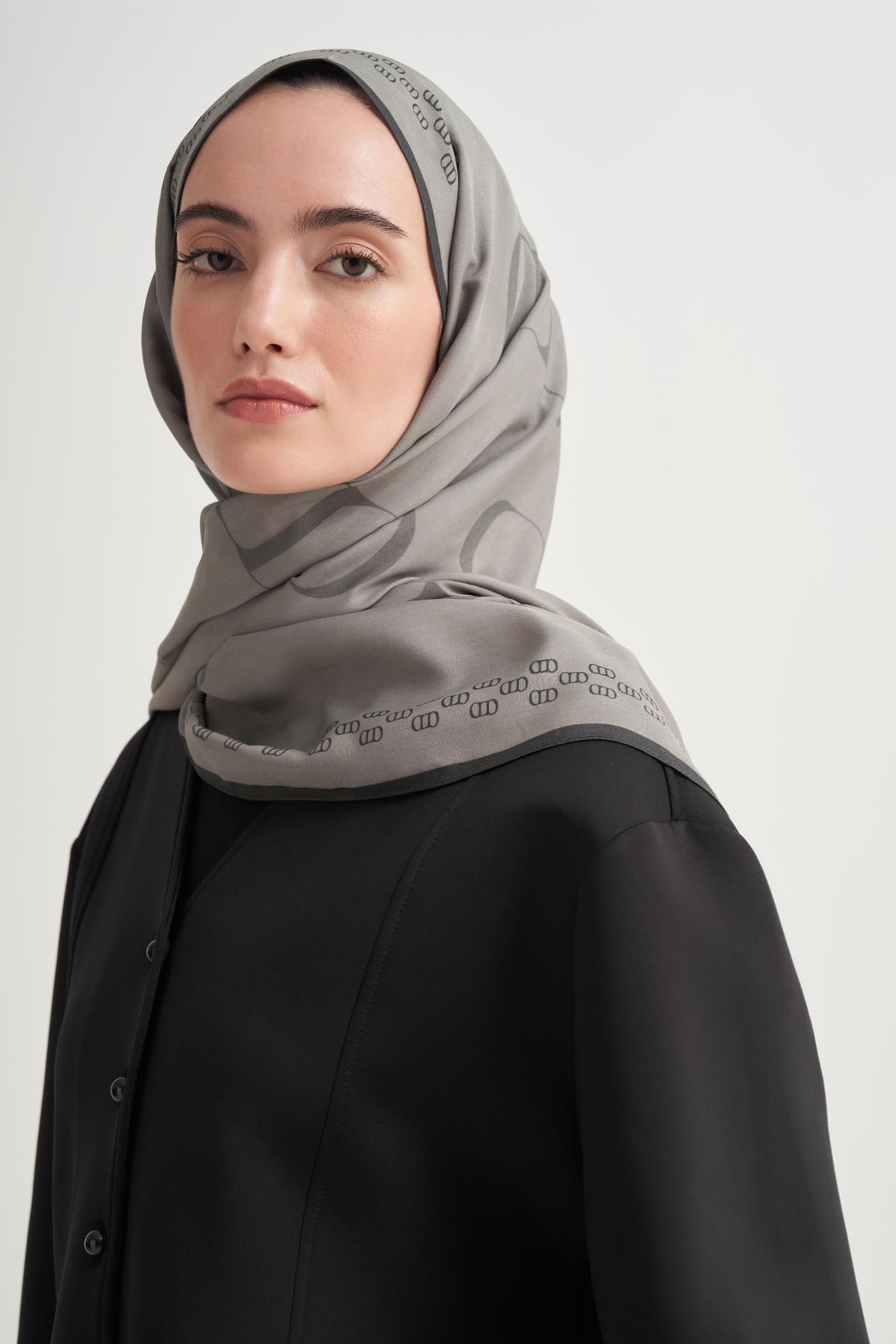 Elegance Monogram Floş Şal Gri